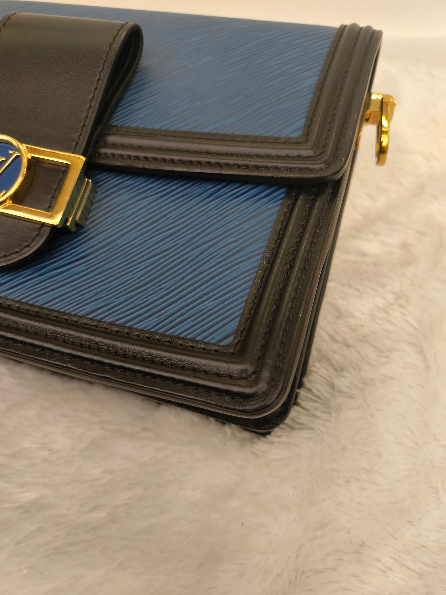 LV Dauphine NV MM Epi Navy Noir 2020