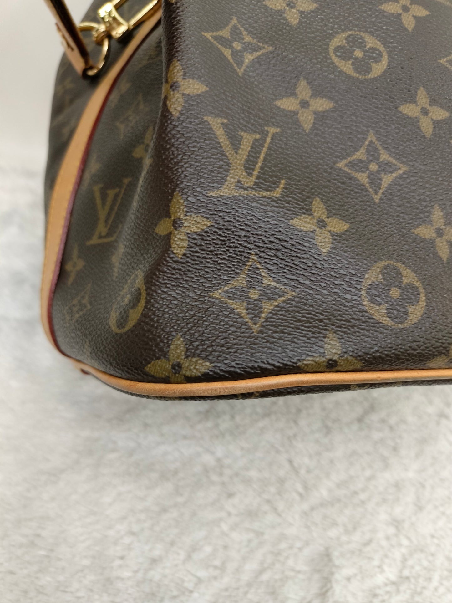 LV Neo Monogram 2010