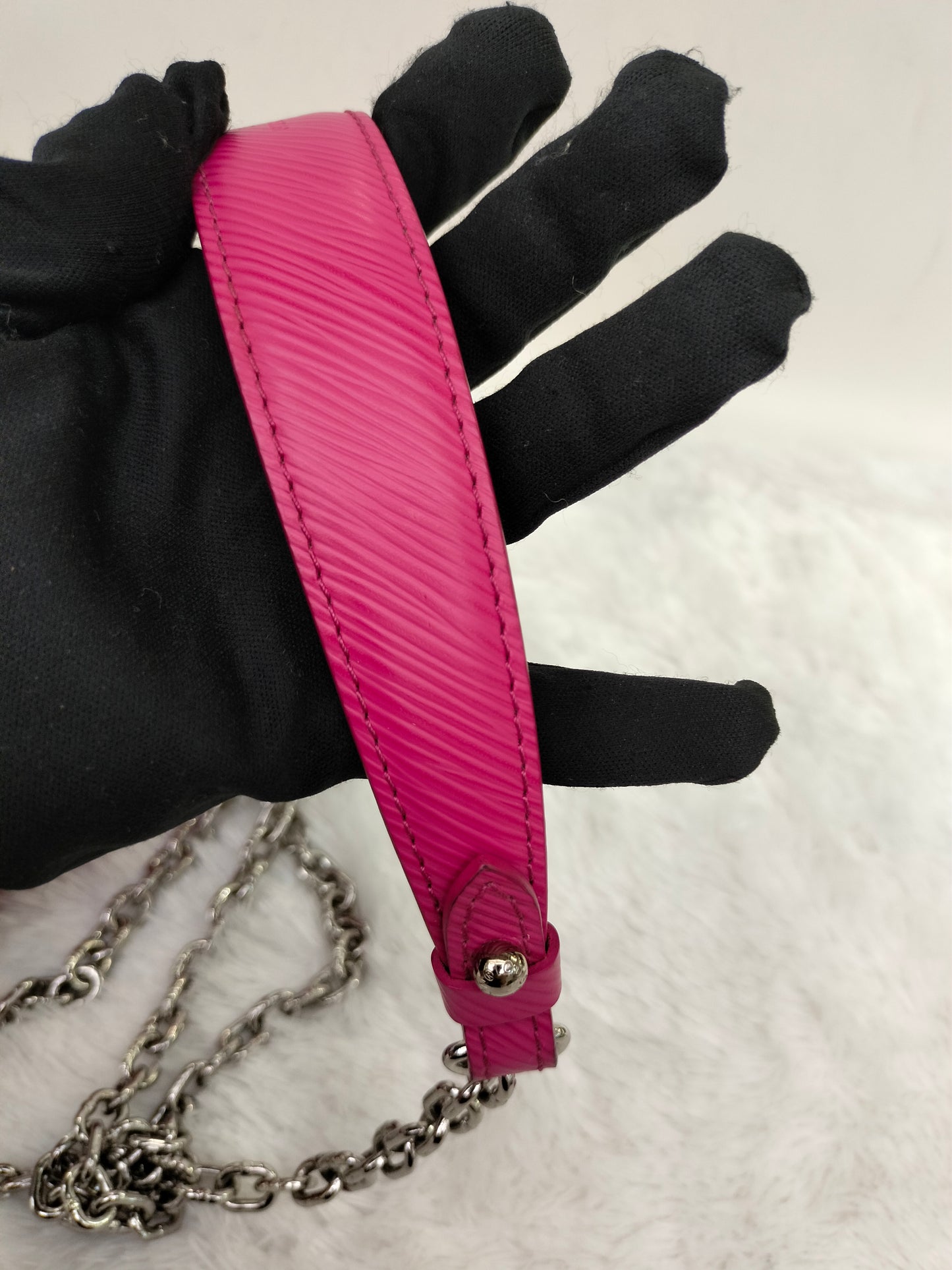 LV Twist MM Epi 3 colour 2016