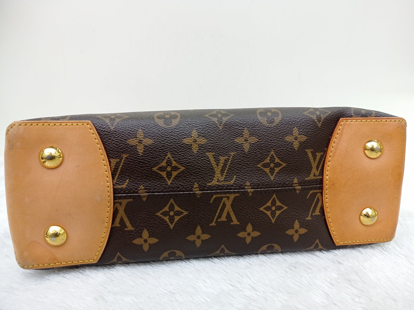 LV Wilshire PM Monogram