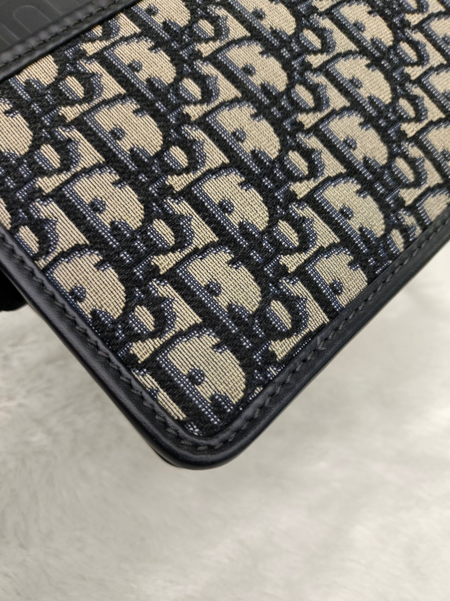 Dior Montaigne 30 Medium Oblique Navy GHW 2019