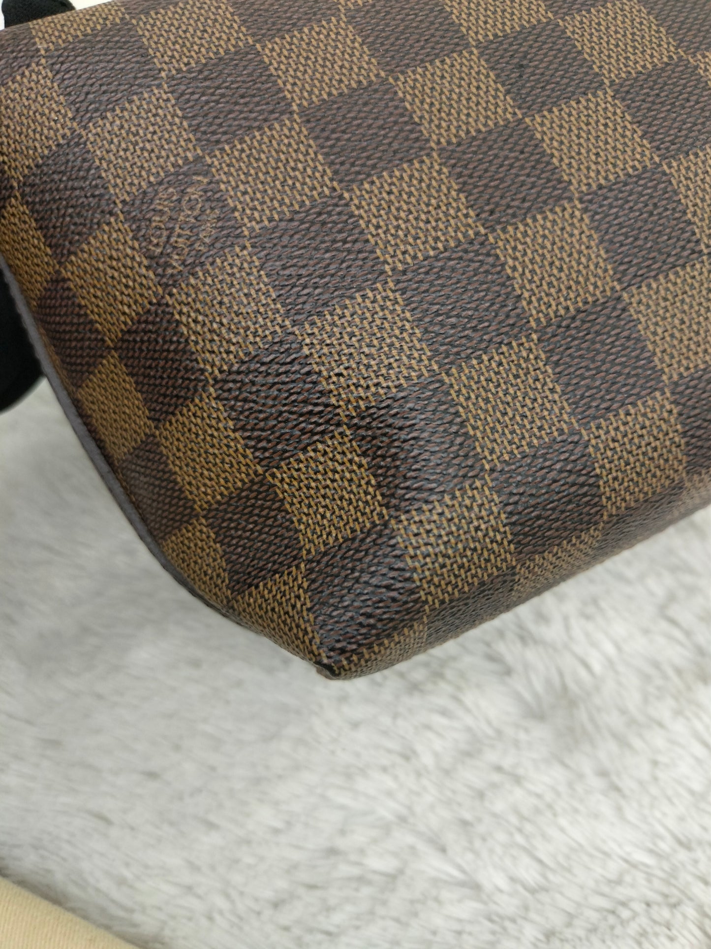 LV illovo PM Damier