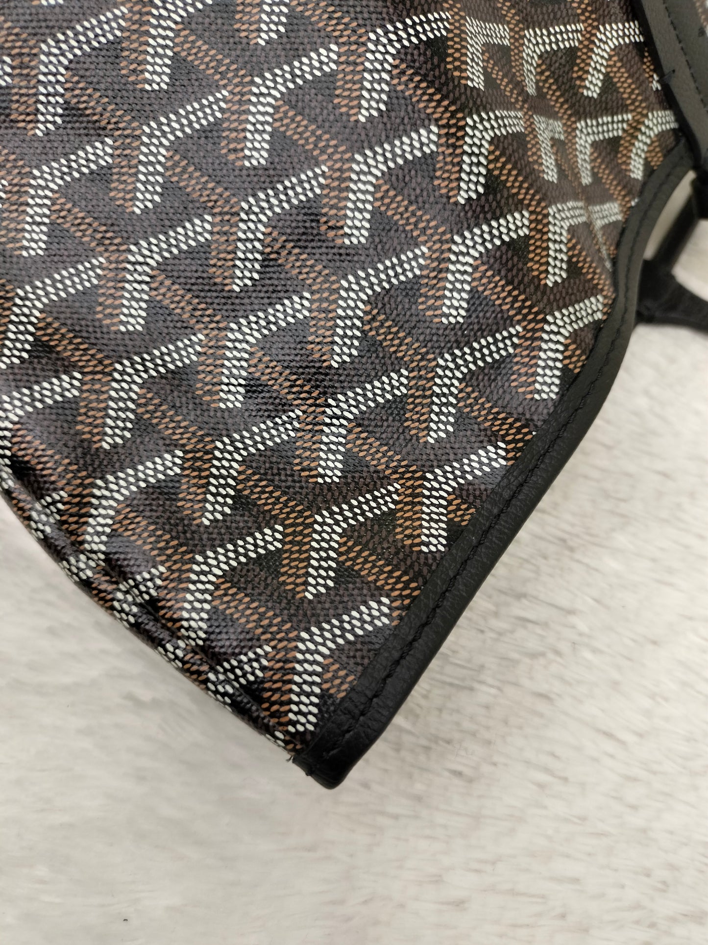 *Neverbeen Used* Goyard St Louis PM Noir 2023