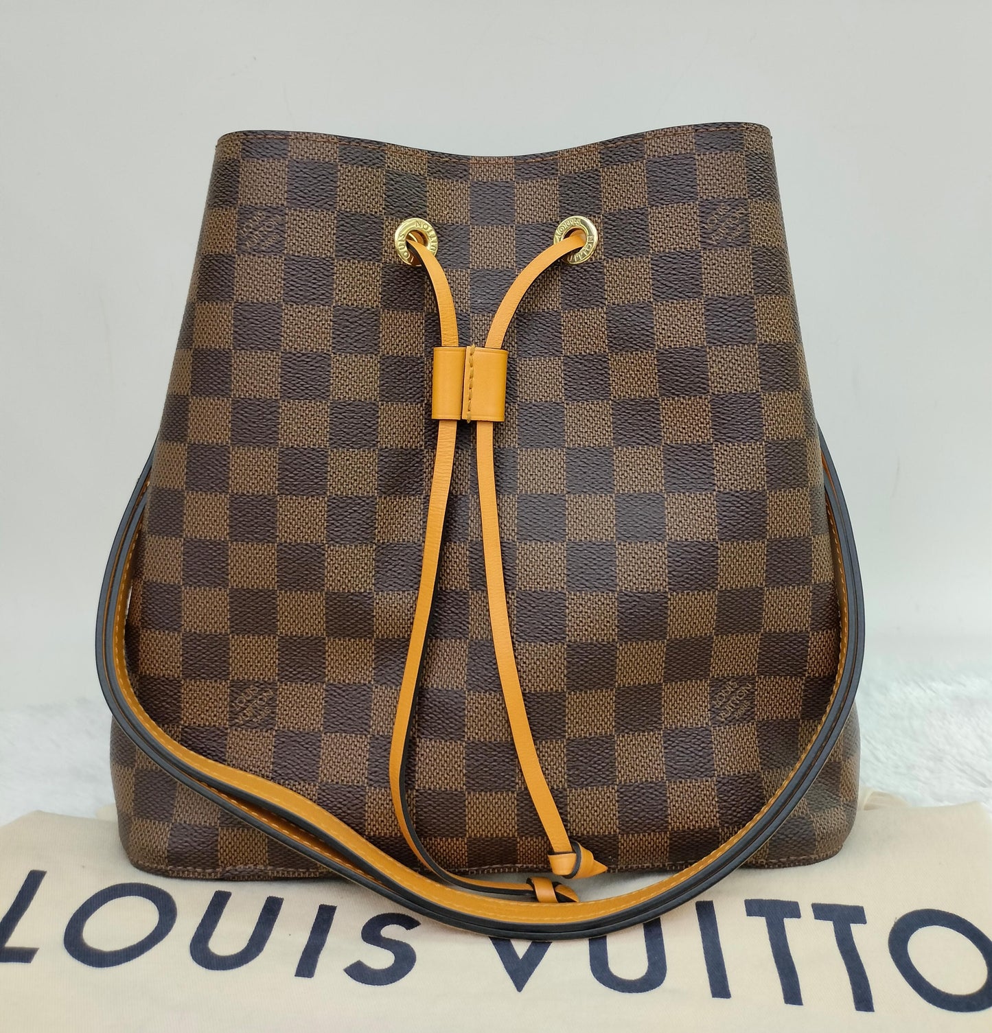 LV Neo Noe MM Damier Safran (CHIP)