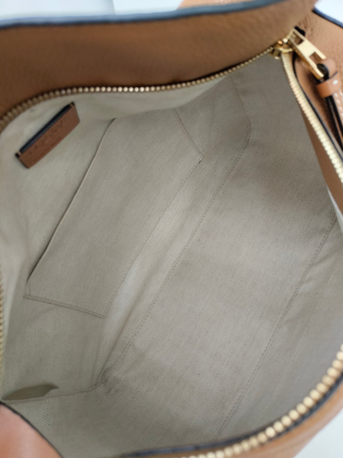 Loewe Puzzle Medium Grained Light Caramel GHW 2018