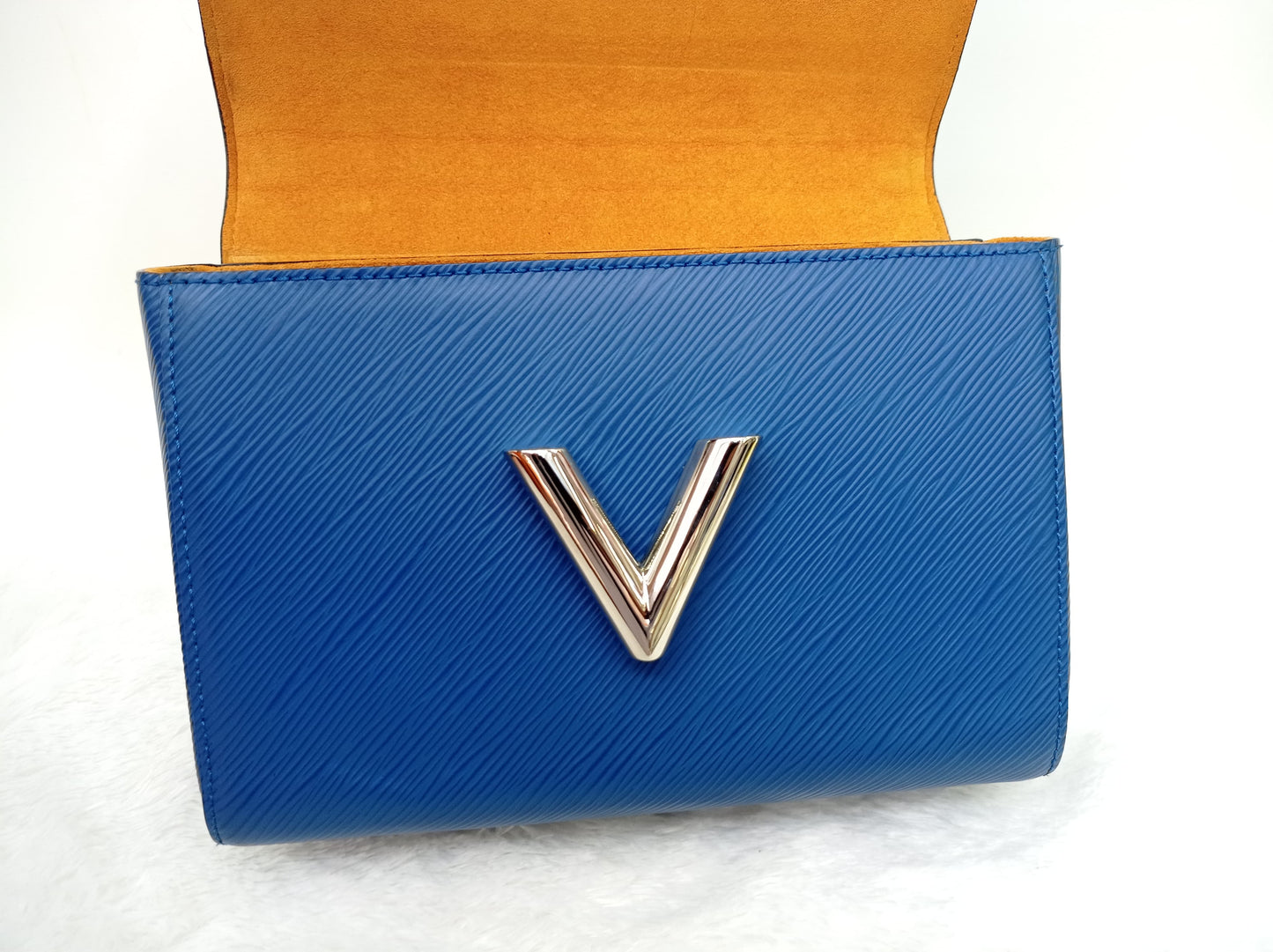 LV Twist MM Epi Braided Bleu Roi Safran Black 2019