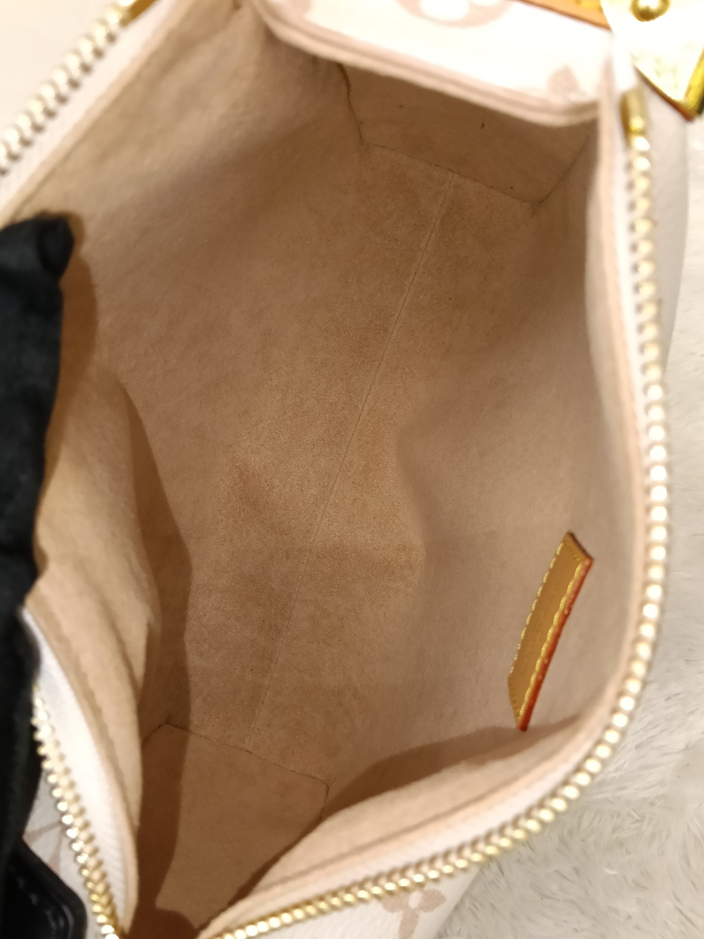 LV Side Trunk MM Monogram Dune (CHIP)