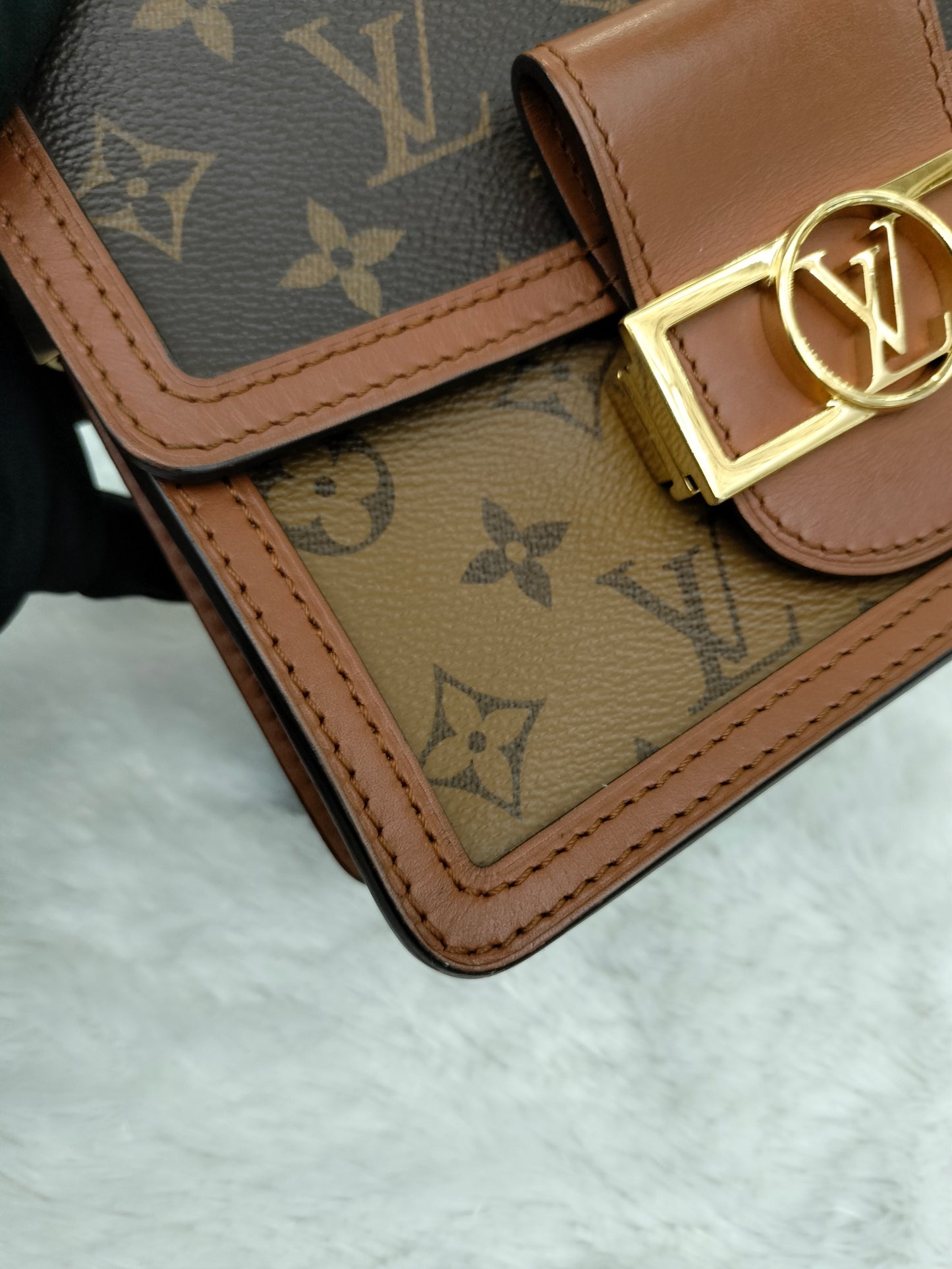 LV Dauphine Mini Monogram Reverse 2019