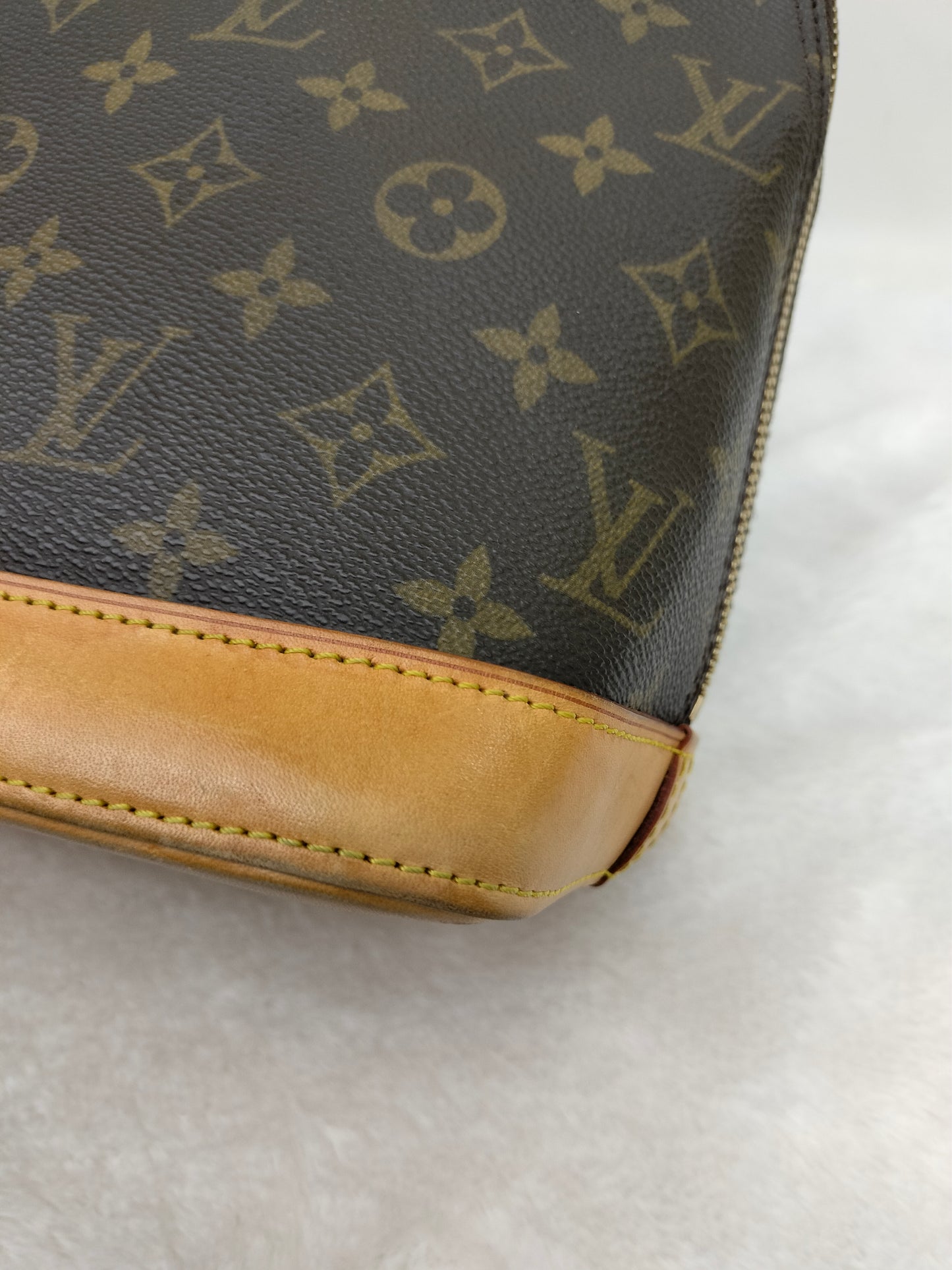 LV Alma PM Monogram 2006