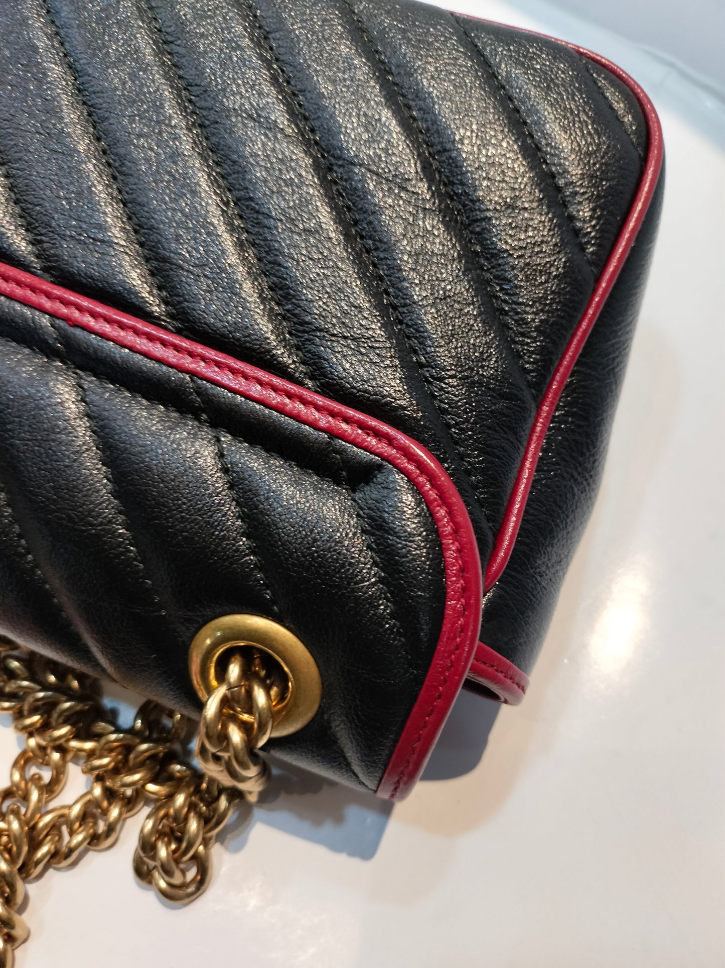 Gucci Marmont Small Black Red GHW