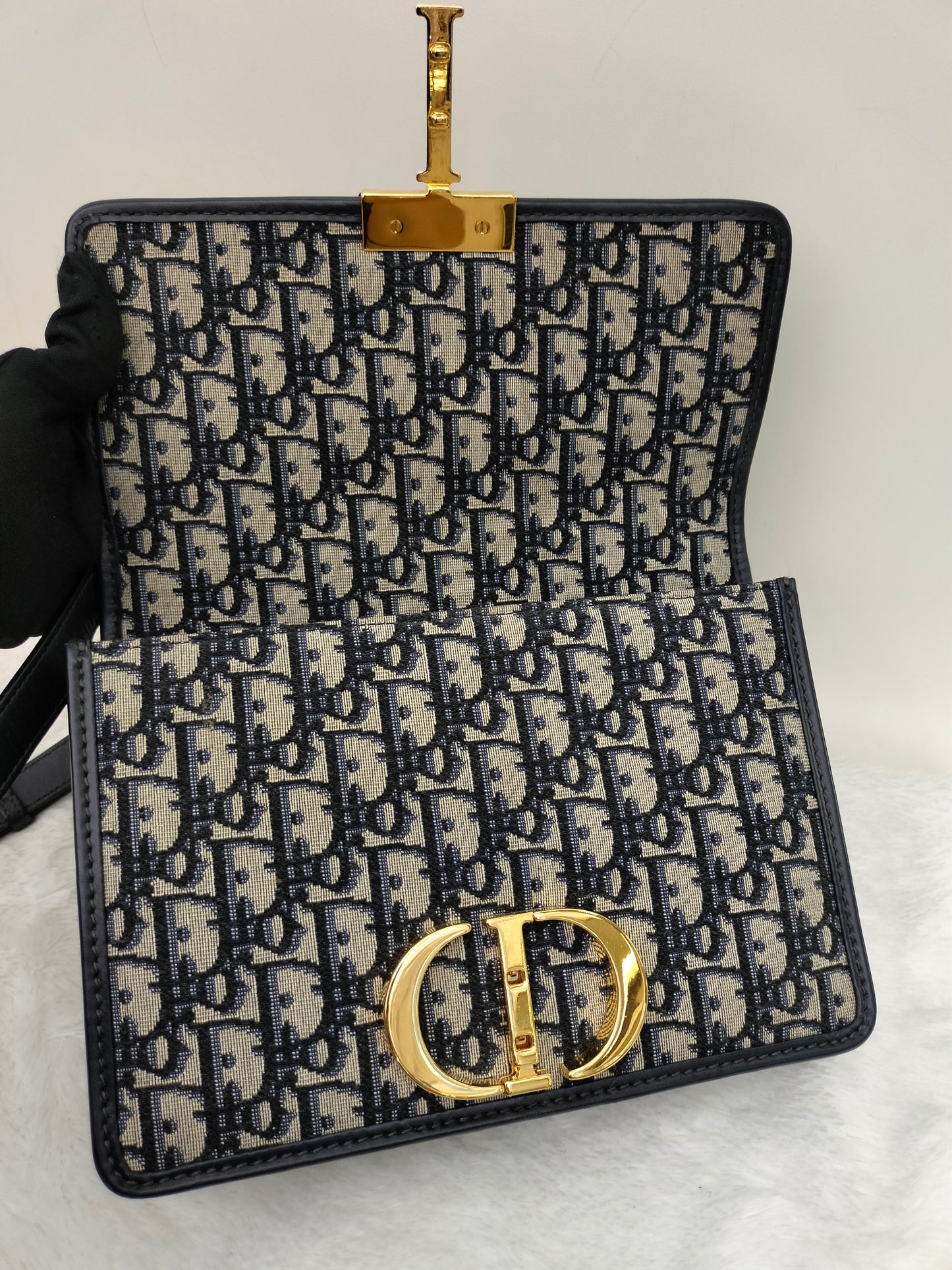 Dior Montaigne 30 Medium Oblique Navy GHW 2019