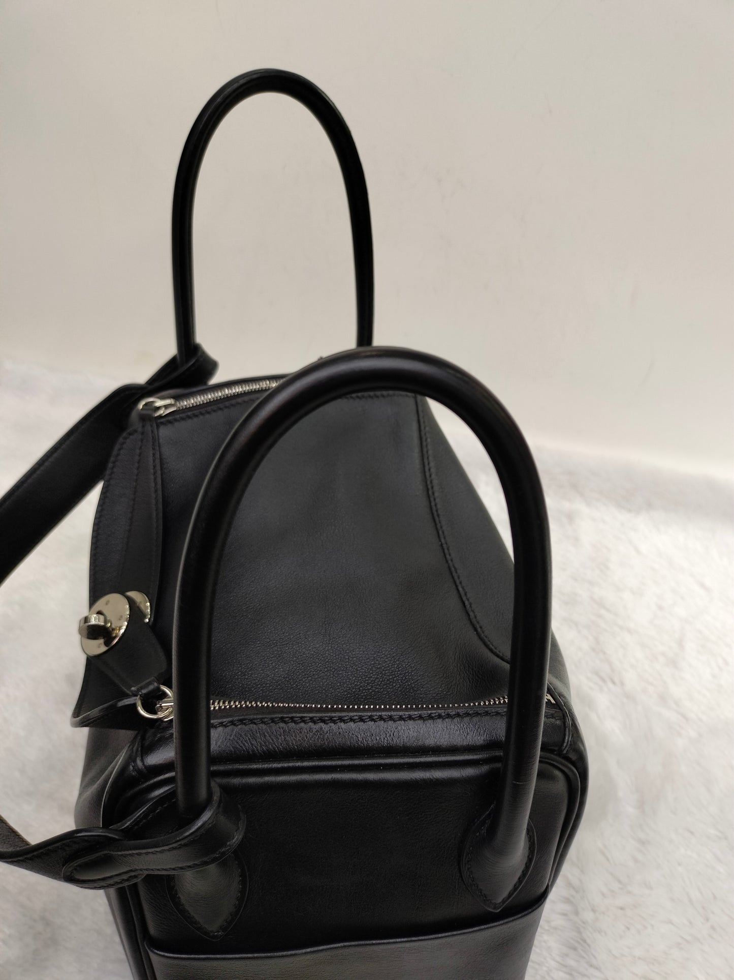 Lindy 26 Swift Black PHW #P square