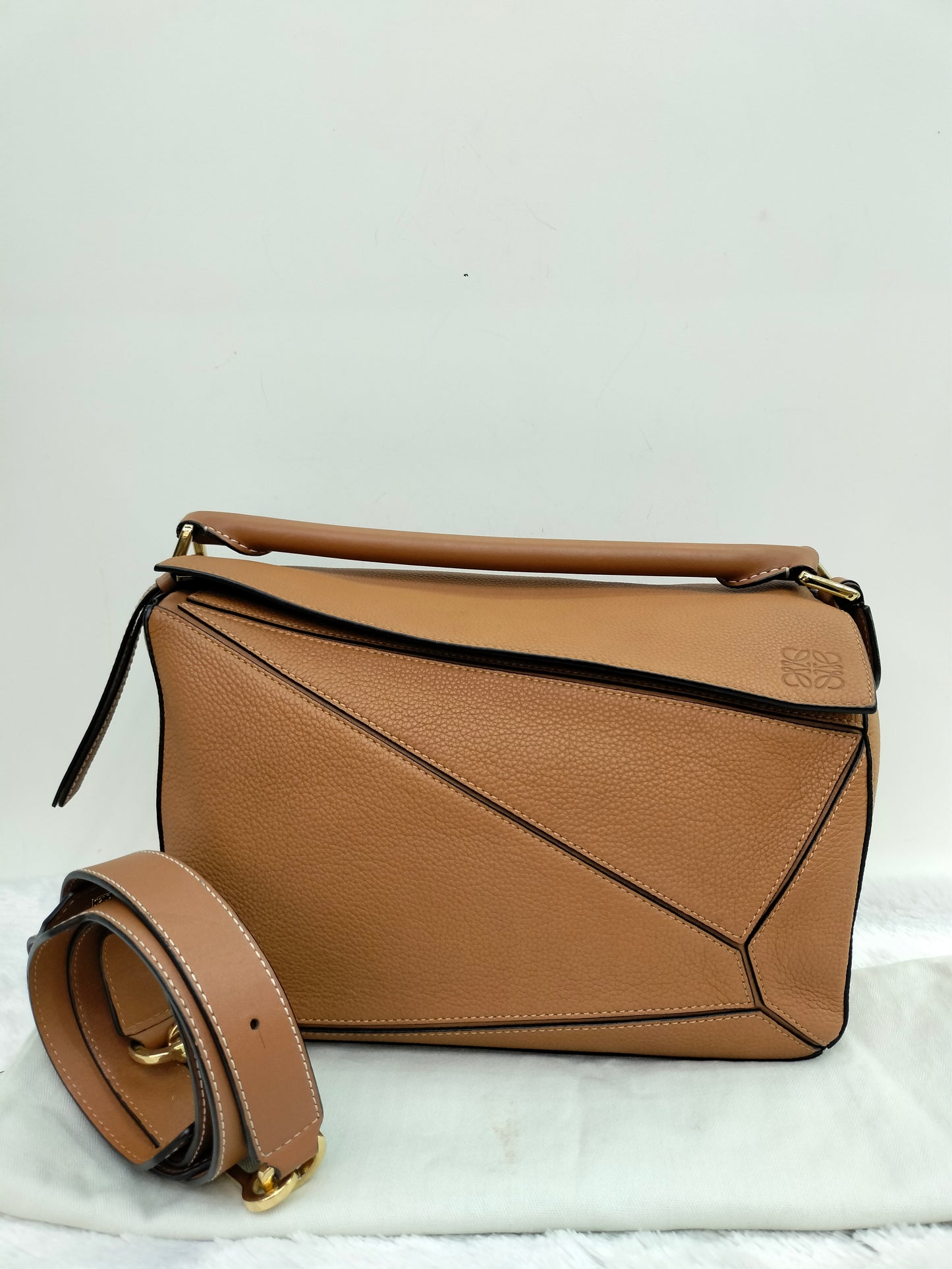 Loewe Puzzle Medium Grained Tan GHW 2018