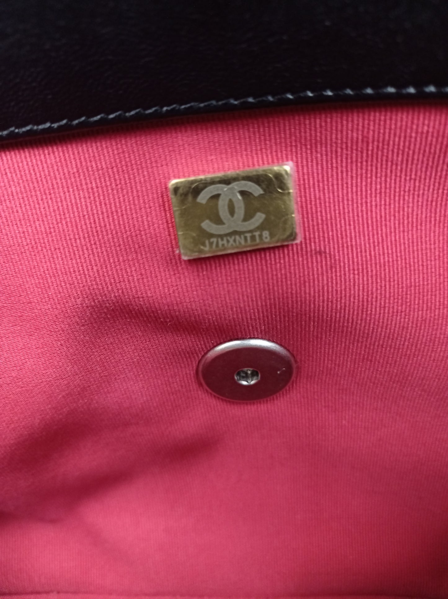 *Neverbeen Used* Chanel C19 Large Black (CHIP)