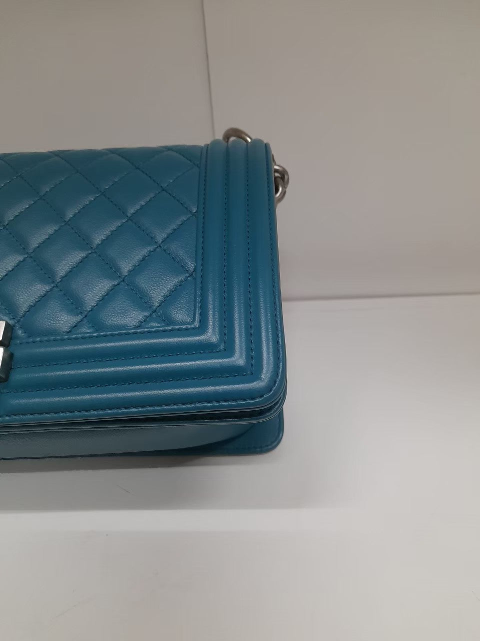Chanel Boy 25 Lamb Blue RHW #19 Size 25x15x9cm