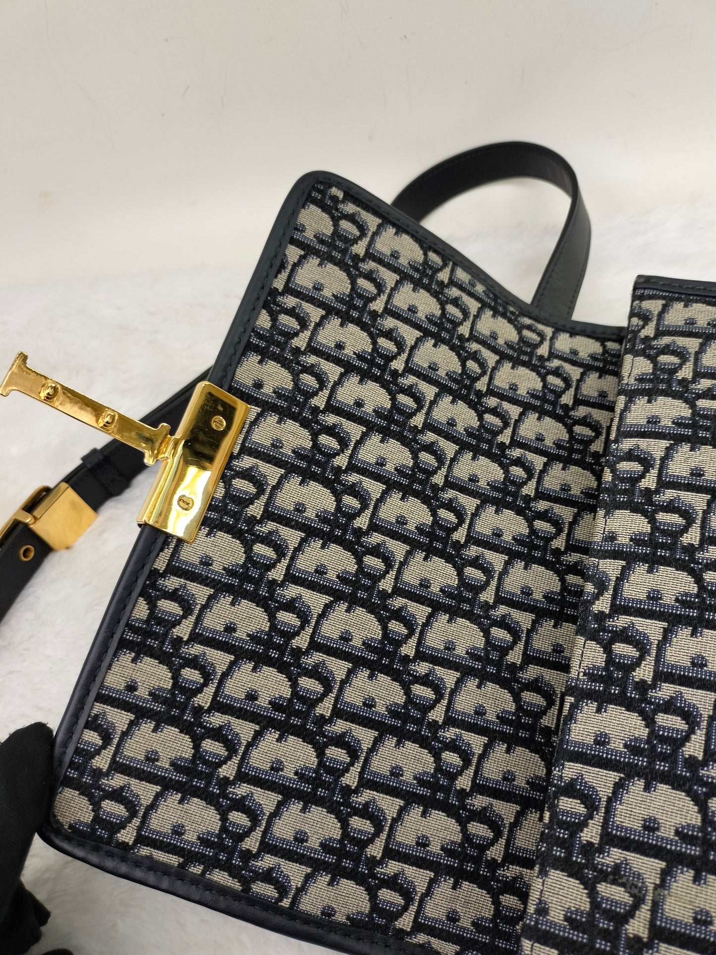 Dior Montaigne 30 Medium Oblique Navy GHW 2019