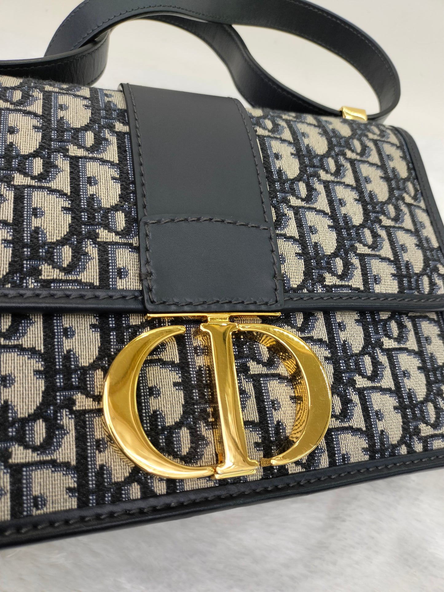 Dior Montaigne 30 Medium Oblique Navy GHW 2019