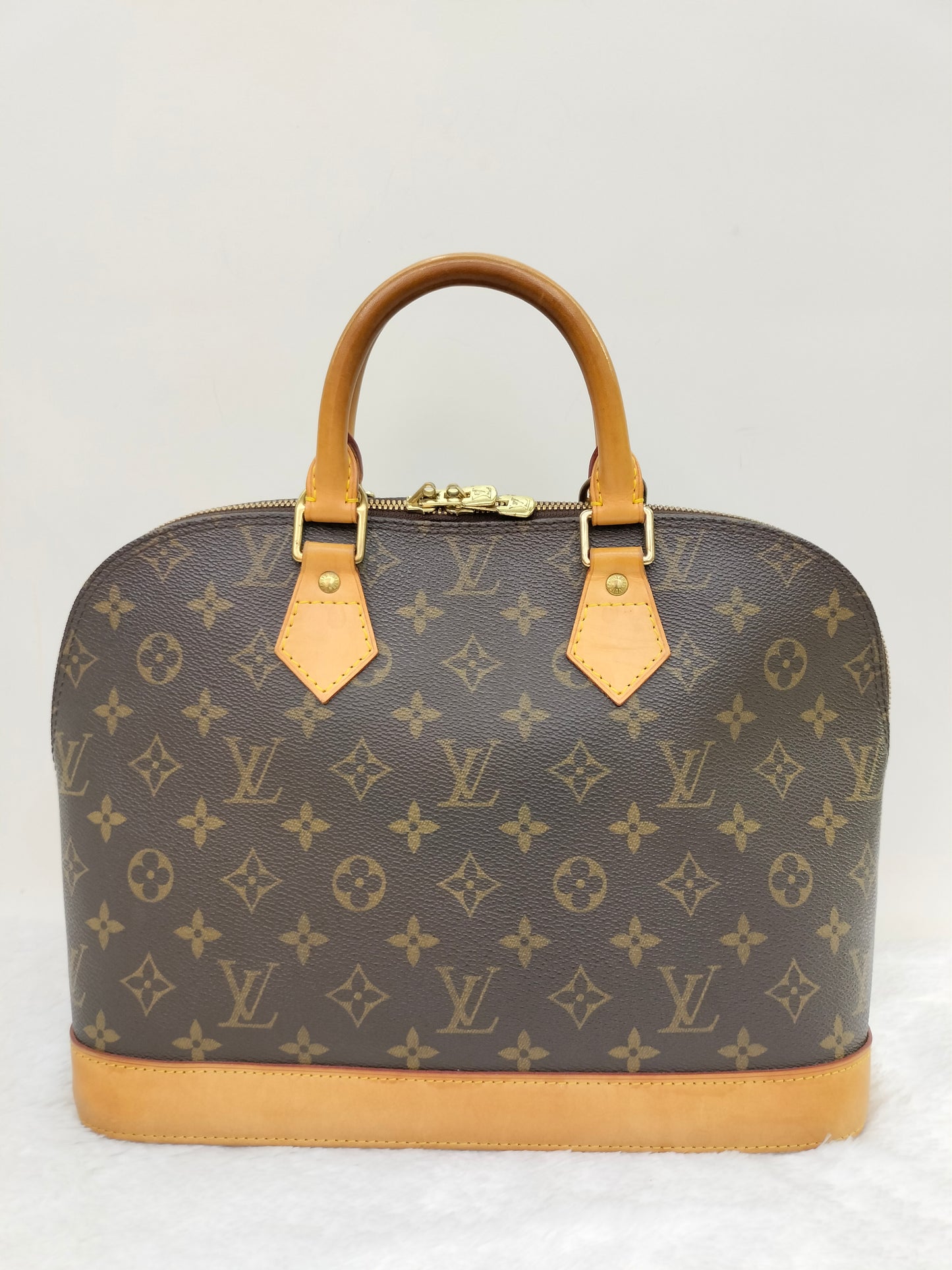 LV Alma PM Monogram 2006