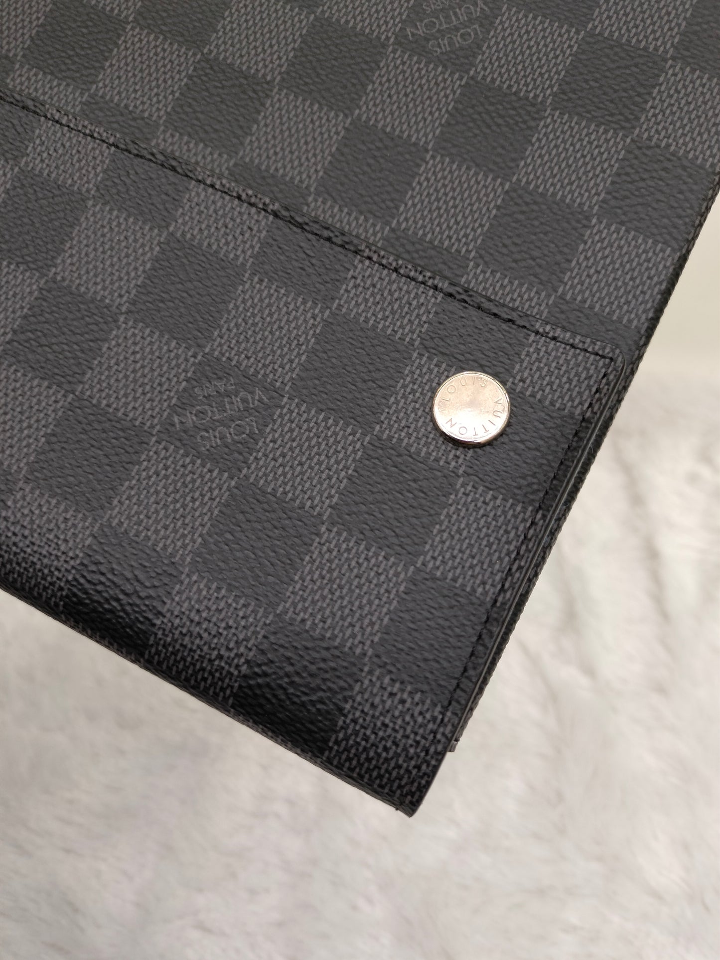 LV Alpha Pochette GM Portofolio Graphite