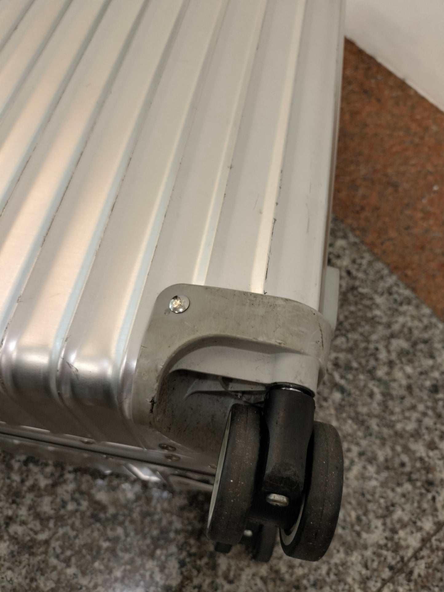 Rimowa Cabin Aluminium Silver 2017