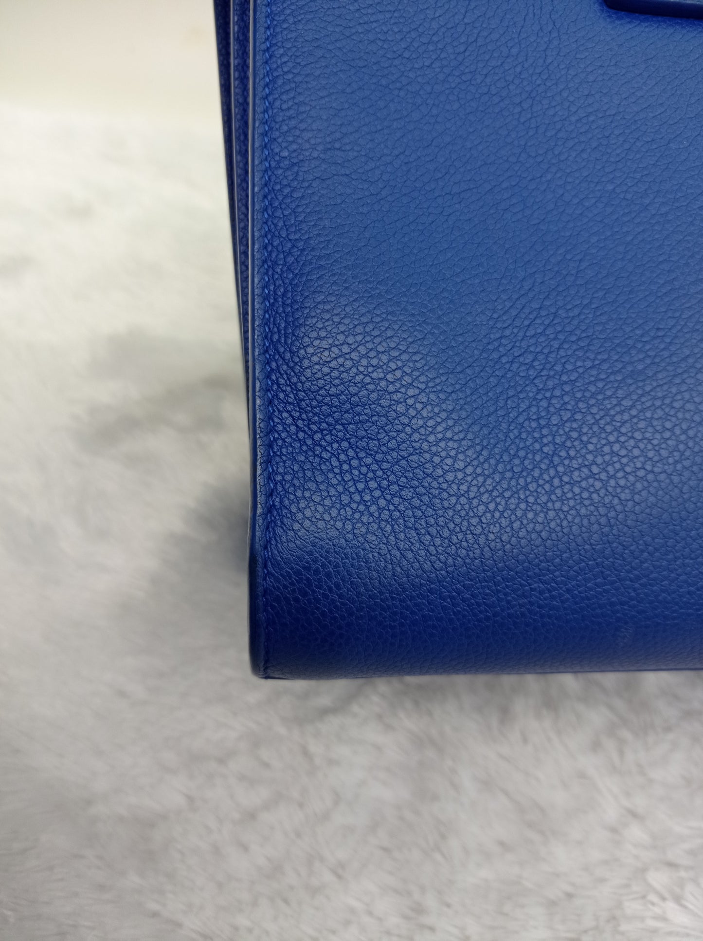 YsL SDJ Mini Grained Blue SHW 2015
Size 26 x 21 x 12cm