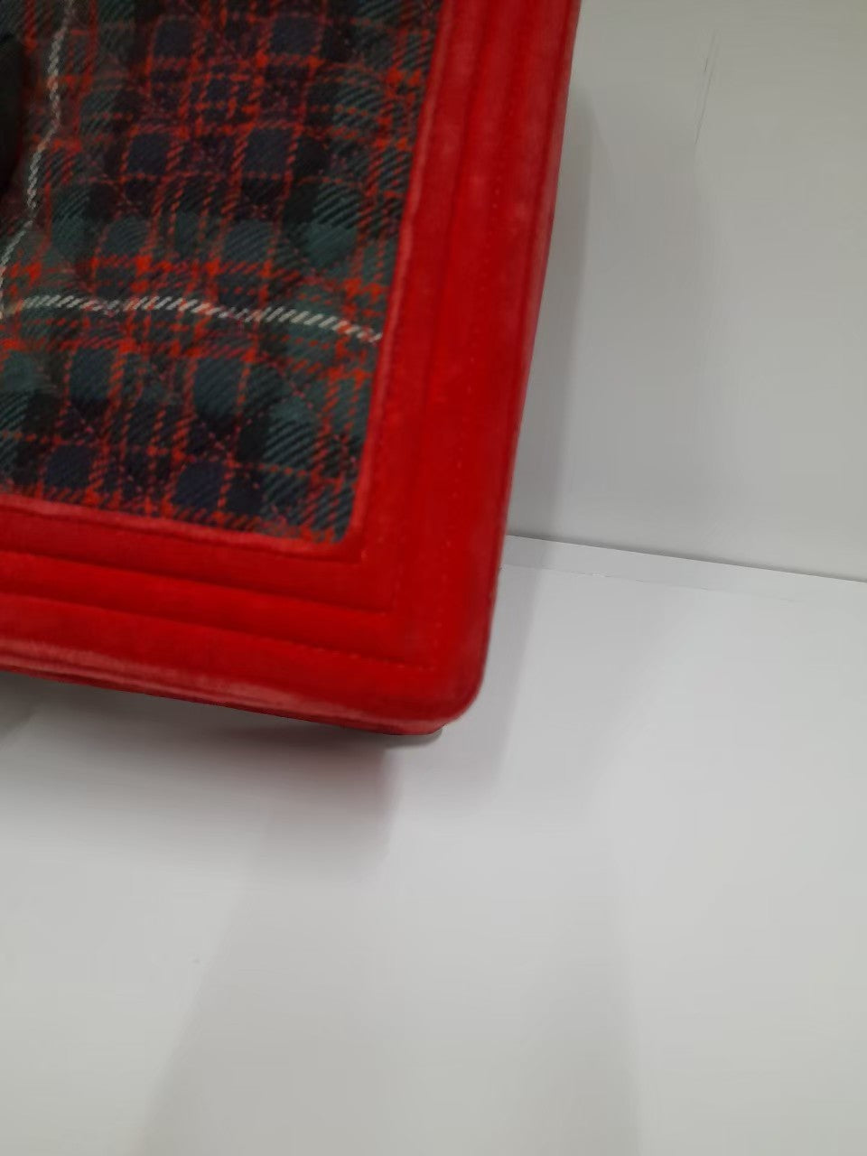 Chanel Boy 25 Tweed Red RGHW #18 Size 25x15x19