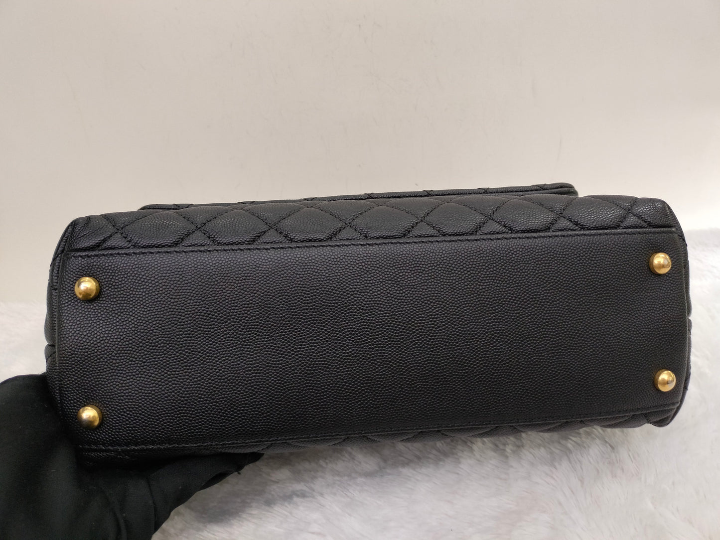 Chanel Coco Handle Medium Caviar Black GHW #25