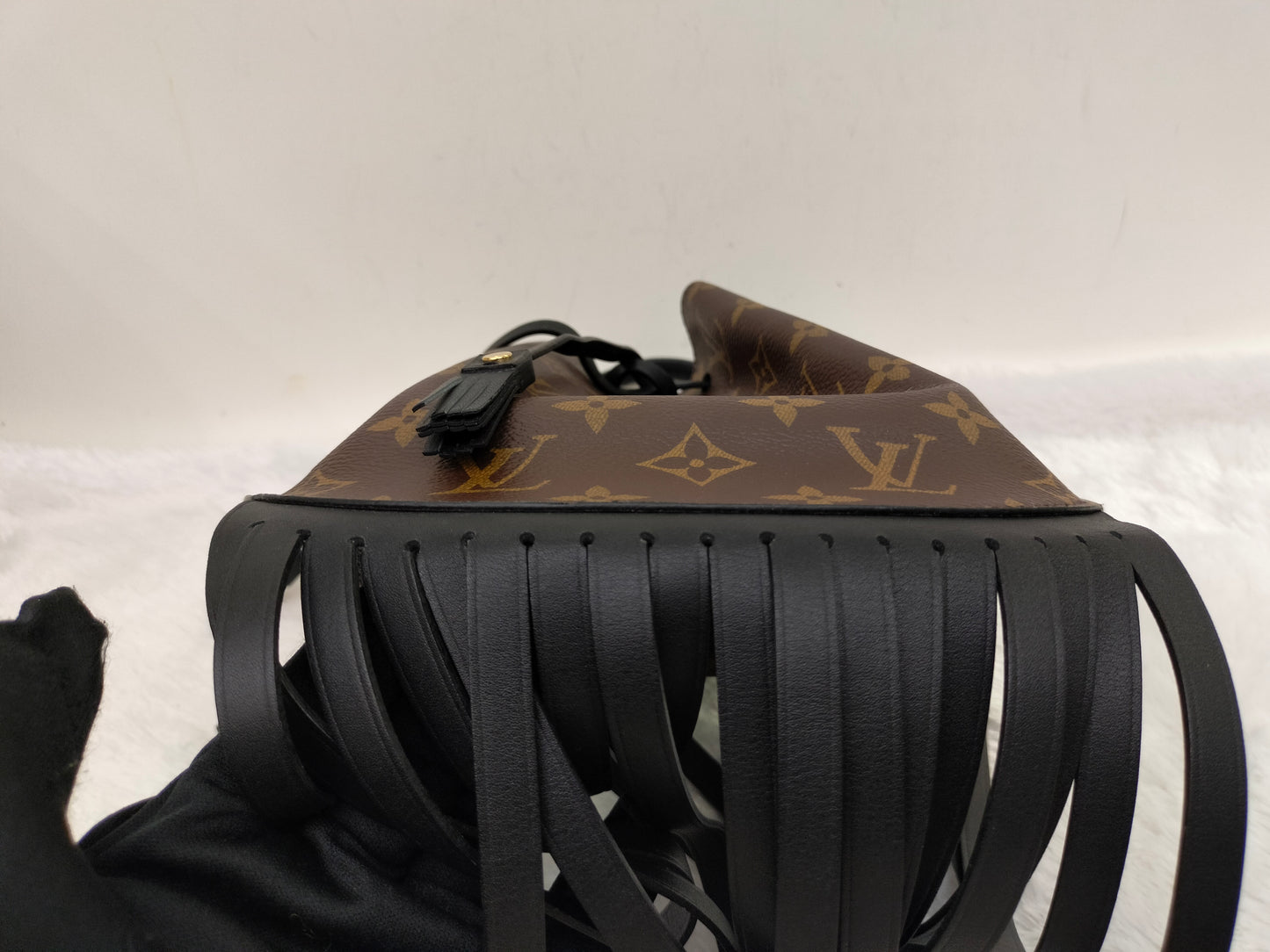 LV Fringed Noe Monogram Noir 2016