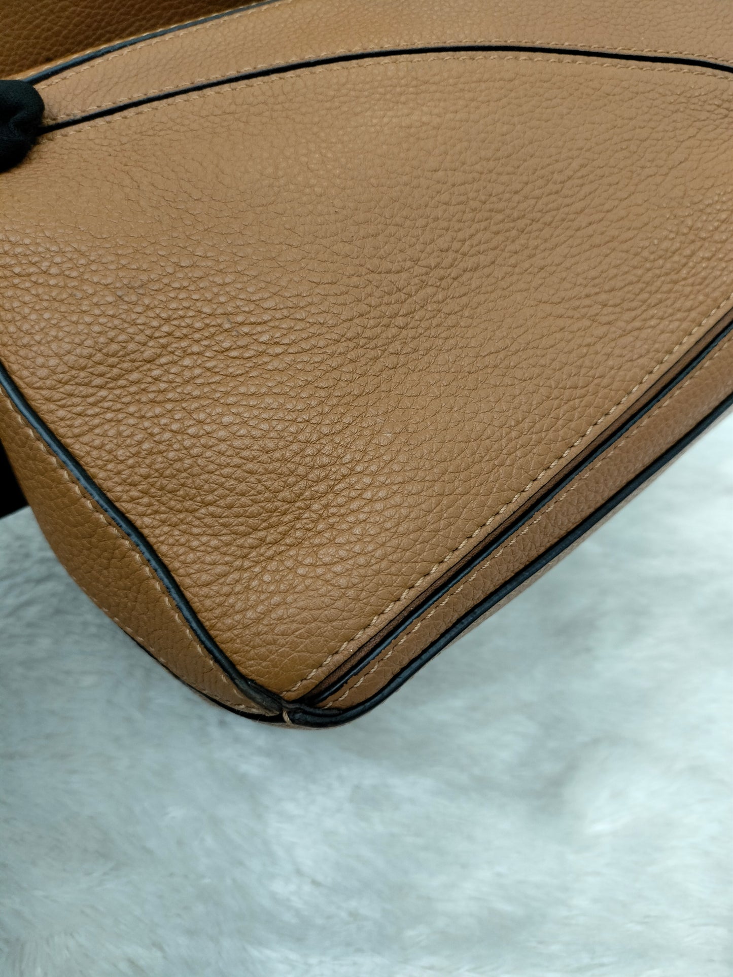 Loewe Puzzle Small Grained Caramel GHW 2020