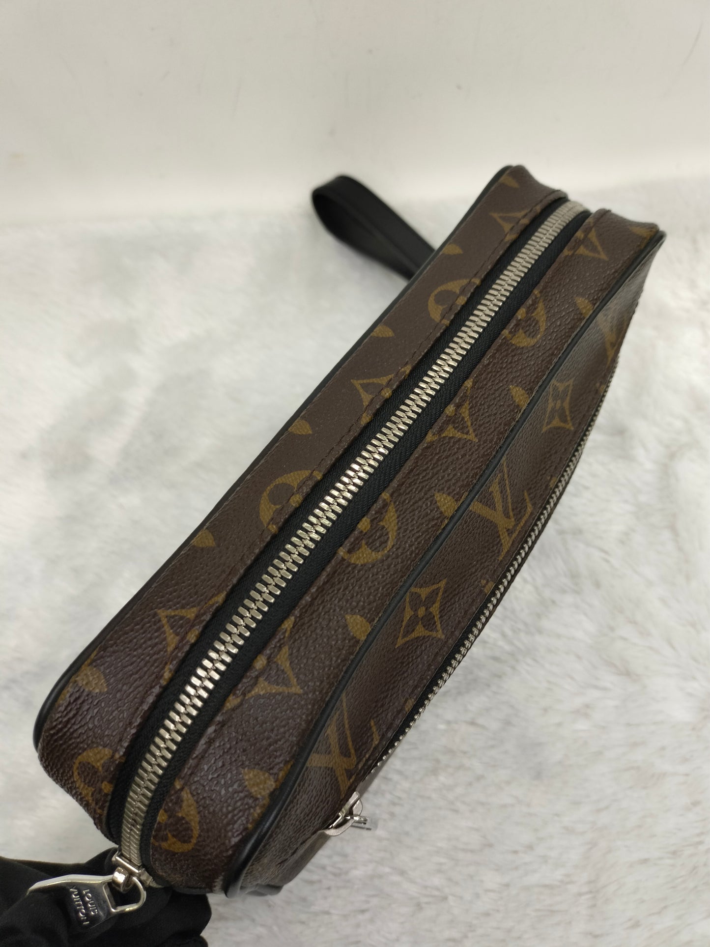LV Kasai Monogram Macassar 2018