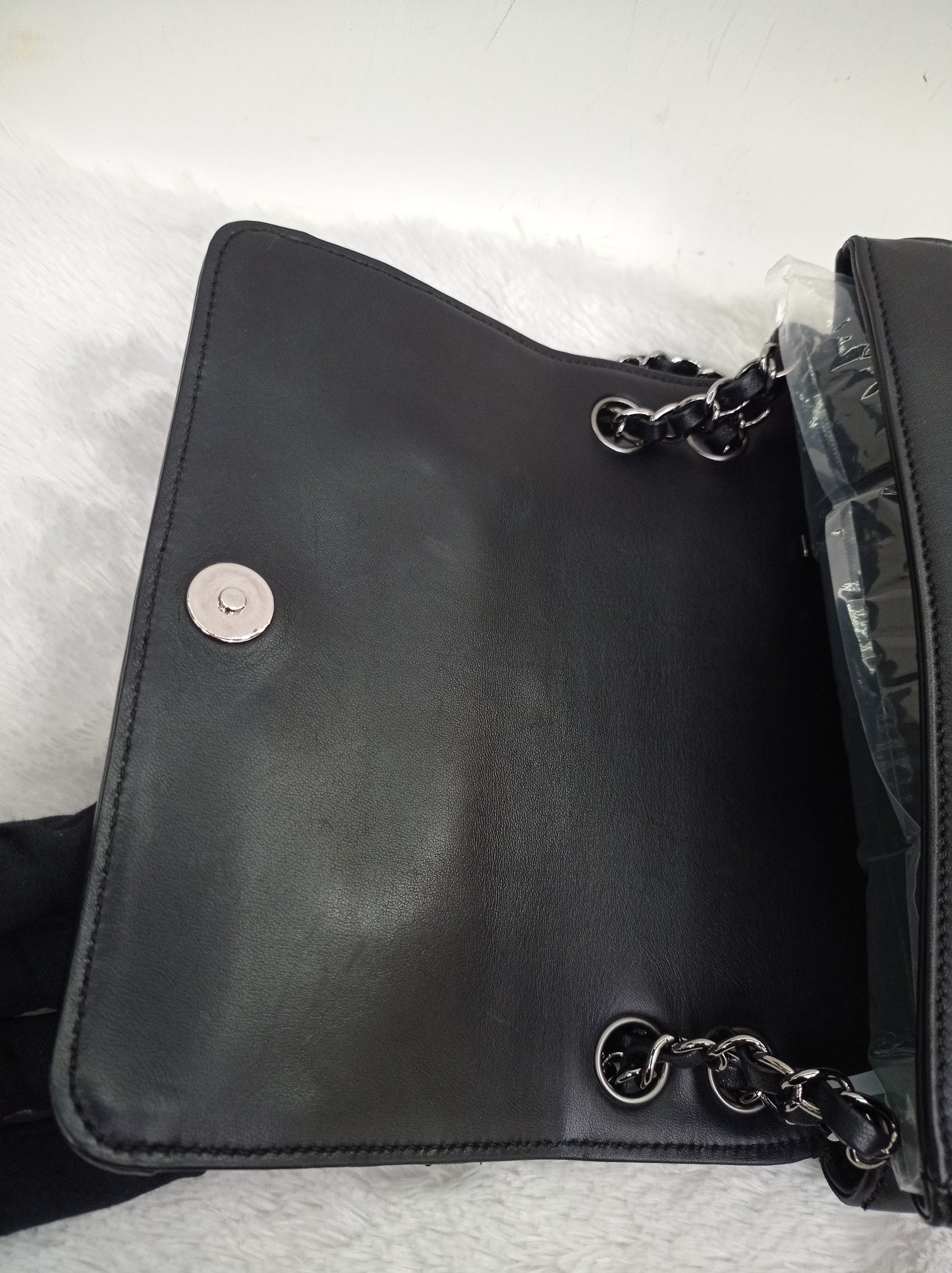 Chanel Small Flap Kiss Lock Lamb Black SHW #10
