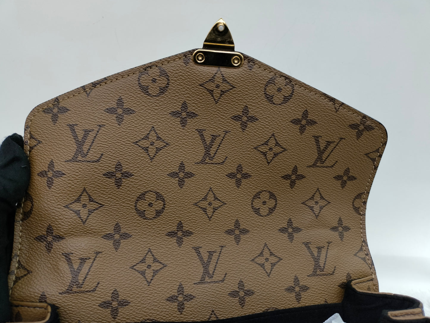 LV Metis Reverse (CHIP)