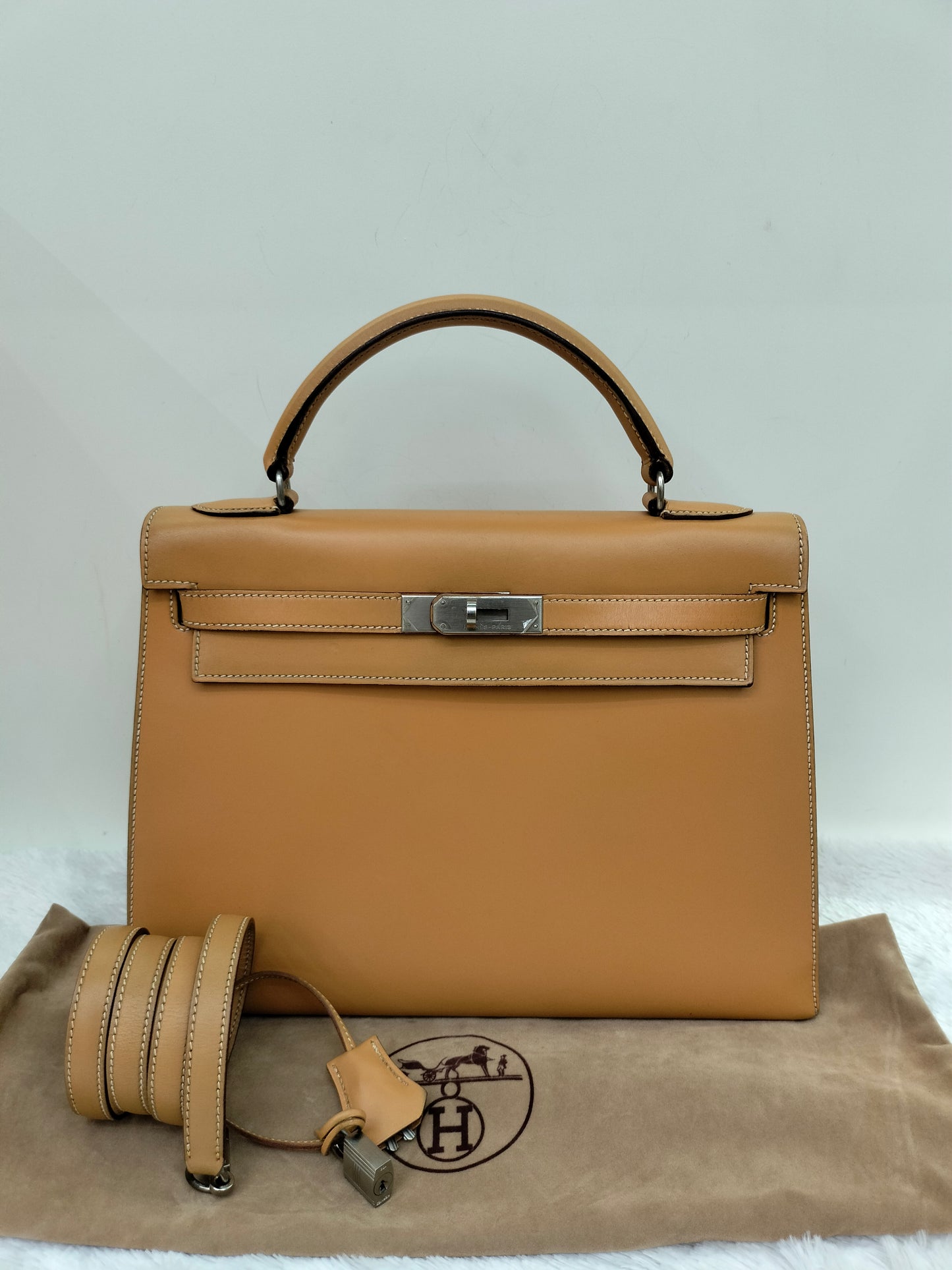 K32 Tadelakt Natural PHW #C square