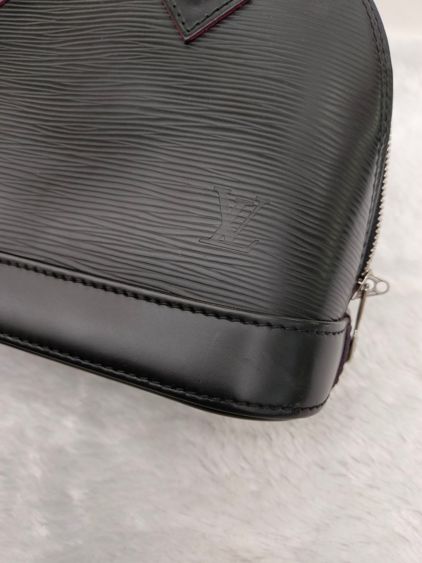 LV Alma BB Epi Black Pink 2017