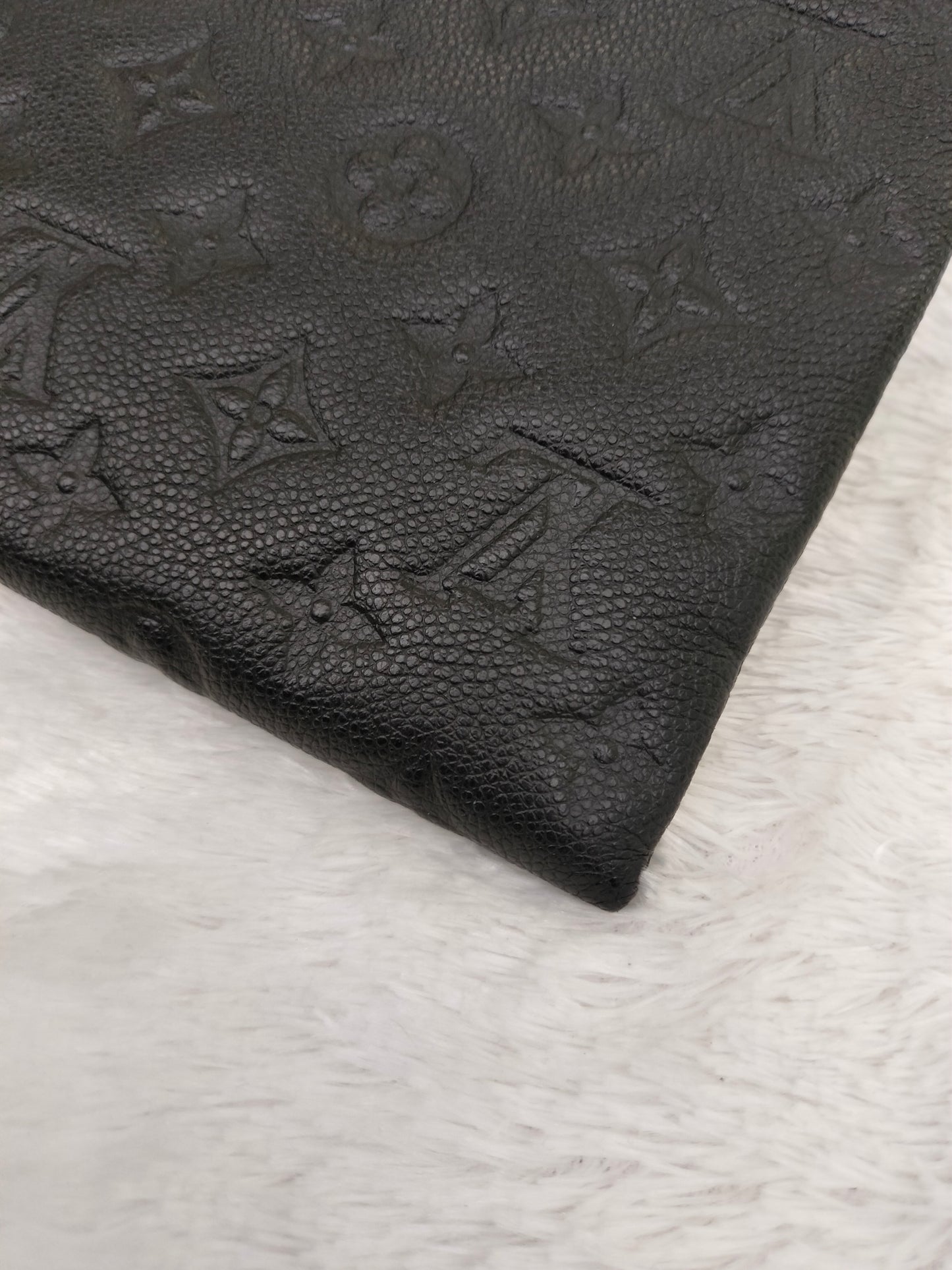 LV Daily Pouch Monogram Empreinte Noir (CHIP)