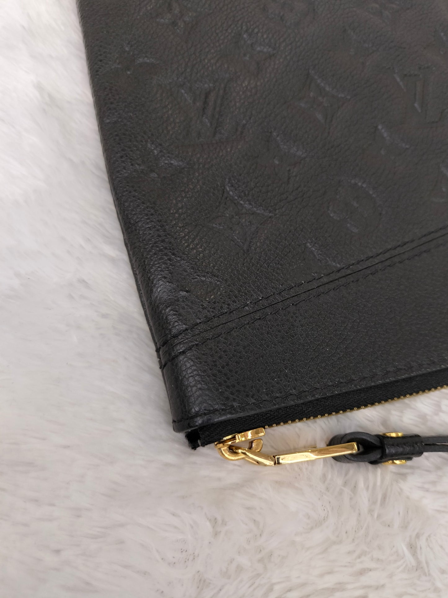 LV Daily Pouch Monogram Empreinte Noir (CHIP)