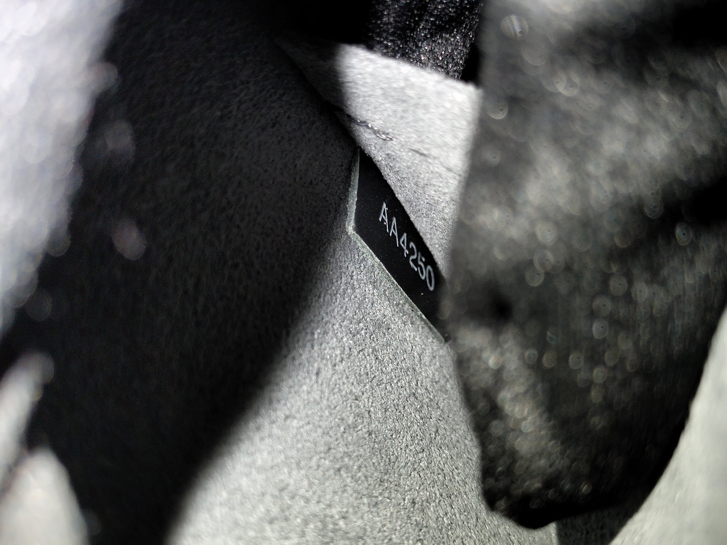 LV Alma BB Epi Noir 2020