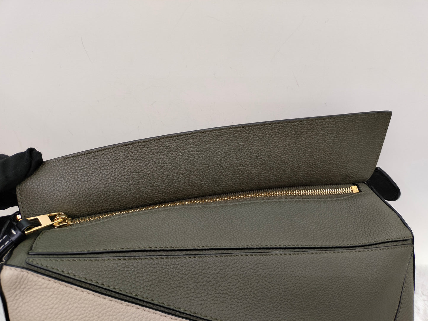 Loewe Puzzle Medium Grained Khaki 3 tone GHW 2018