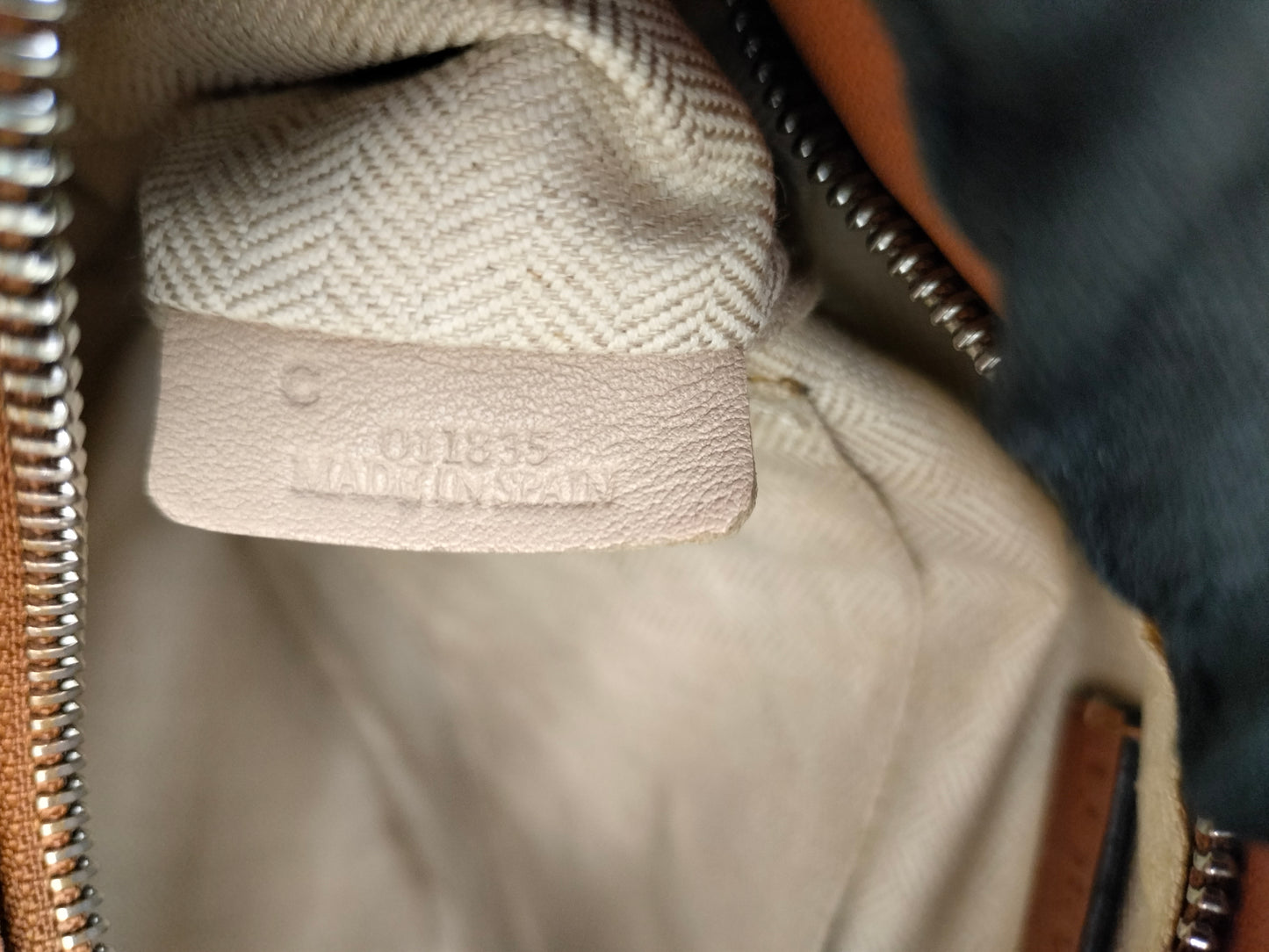 Loewe Puzzle Small Tan SHW 2018