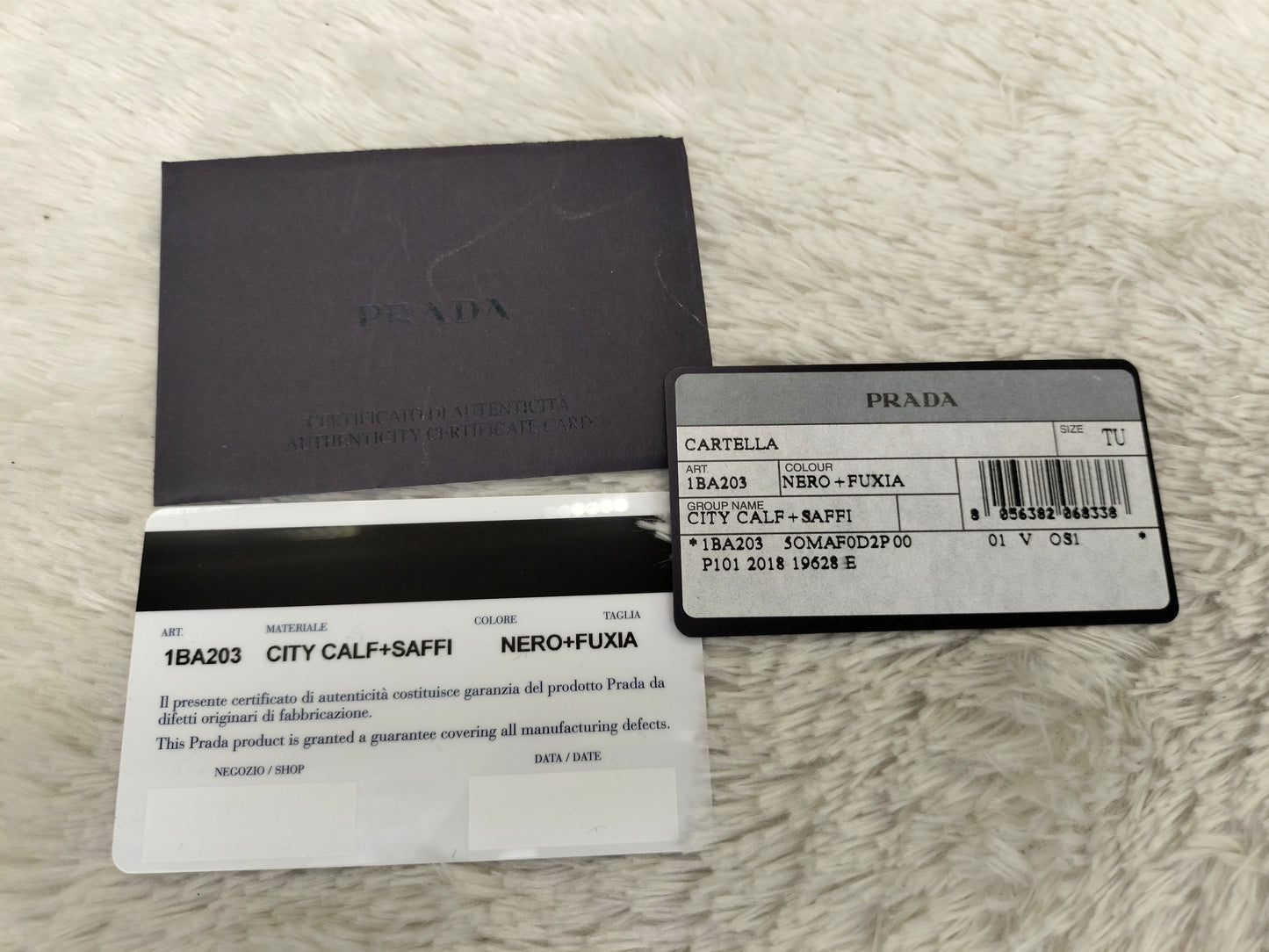 Prada City Calf Saffiano Nero Fuxia SHW