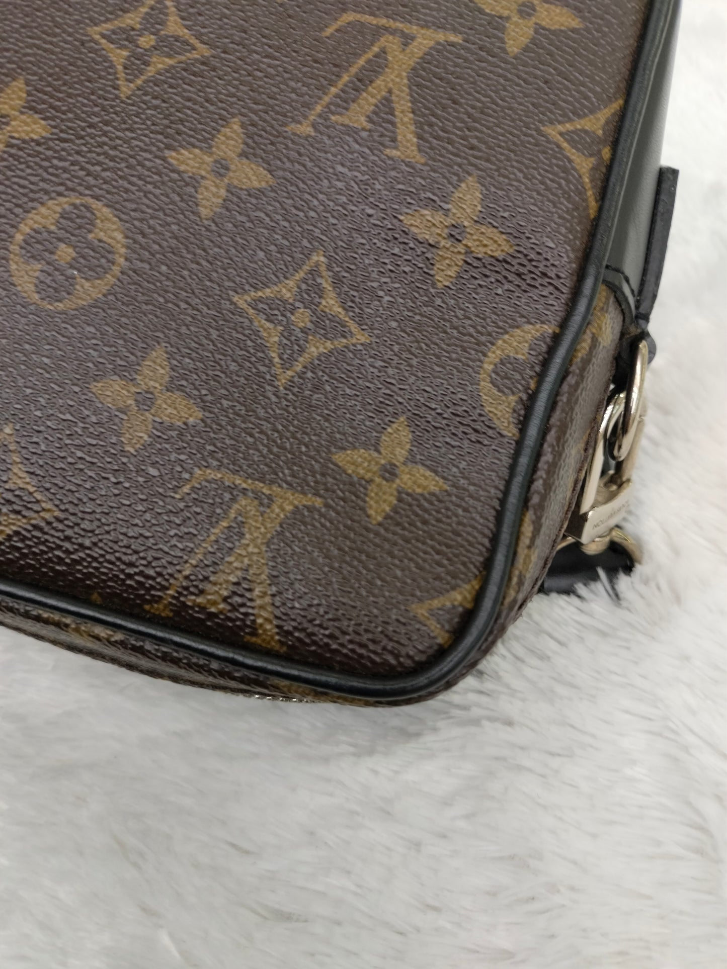 LV Kasai Monogram Macassar 2018