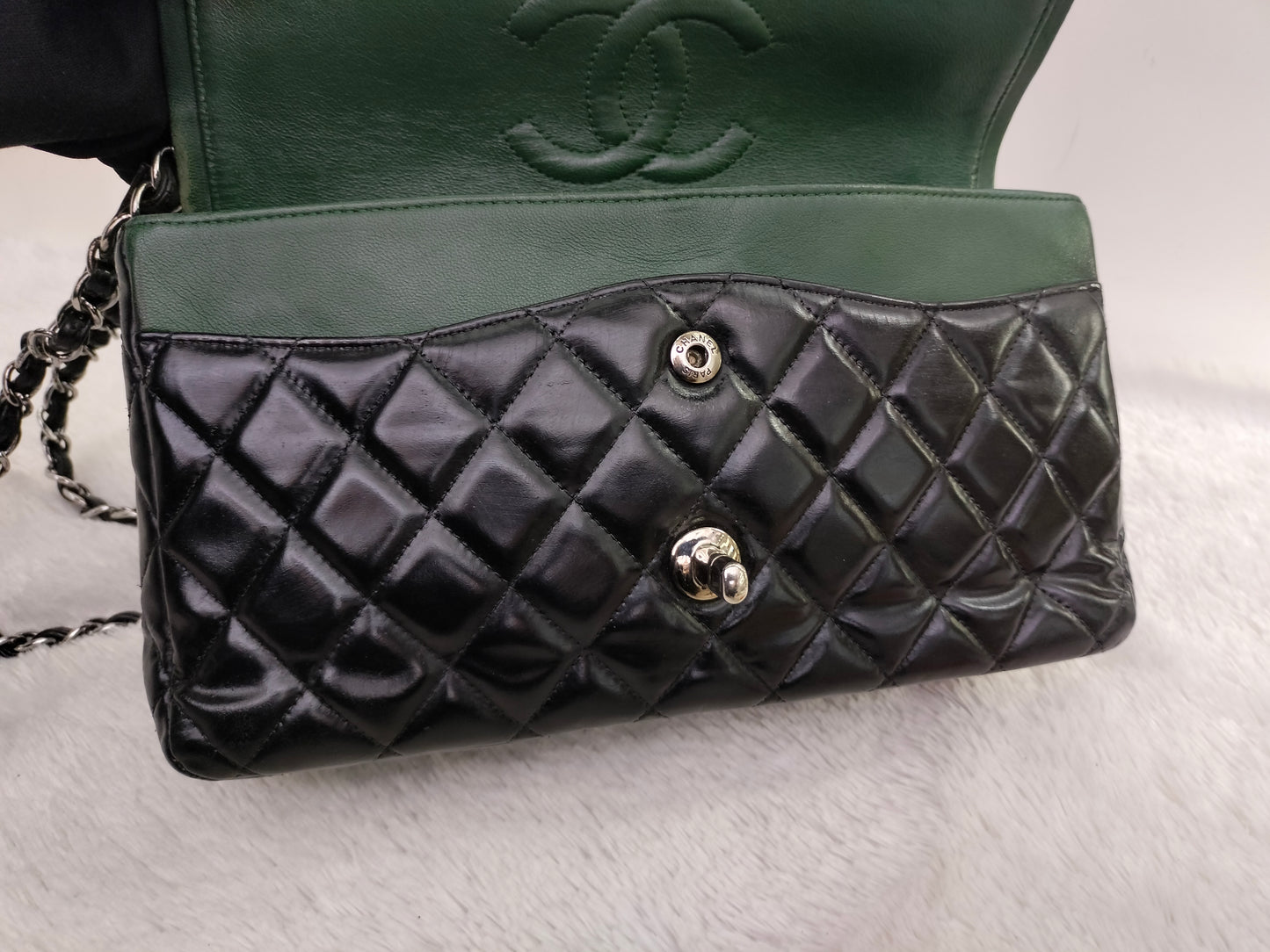 Chanel Medium Patent Black Green SHW DF #15
