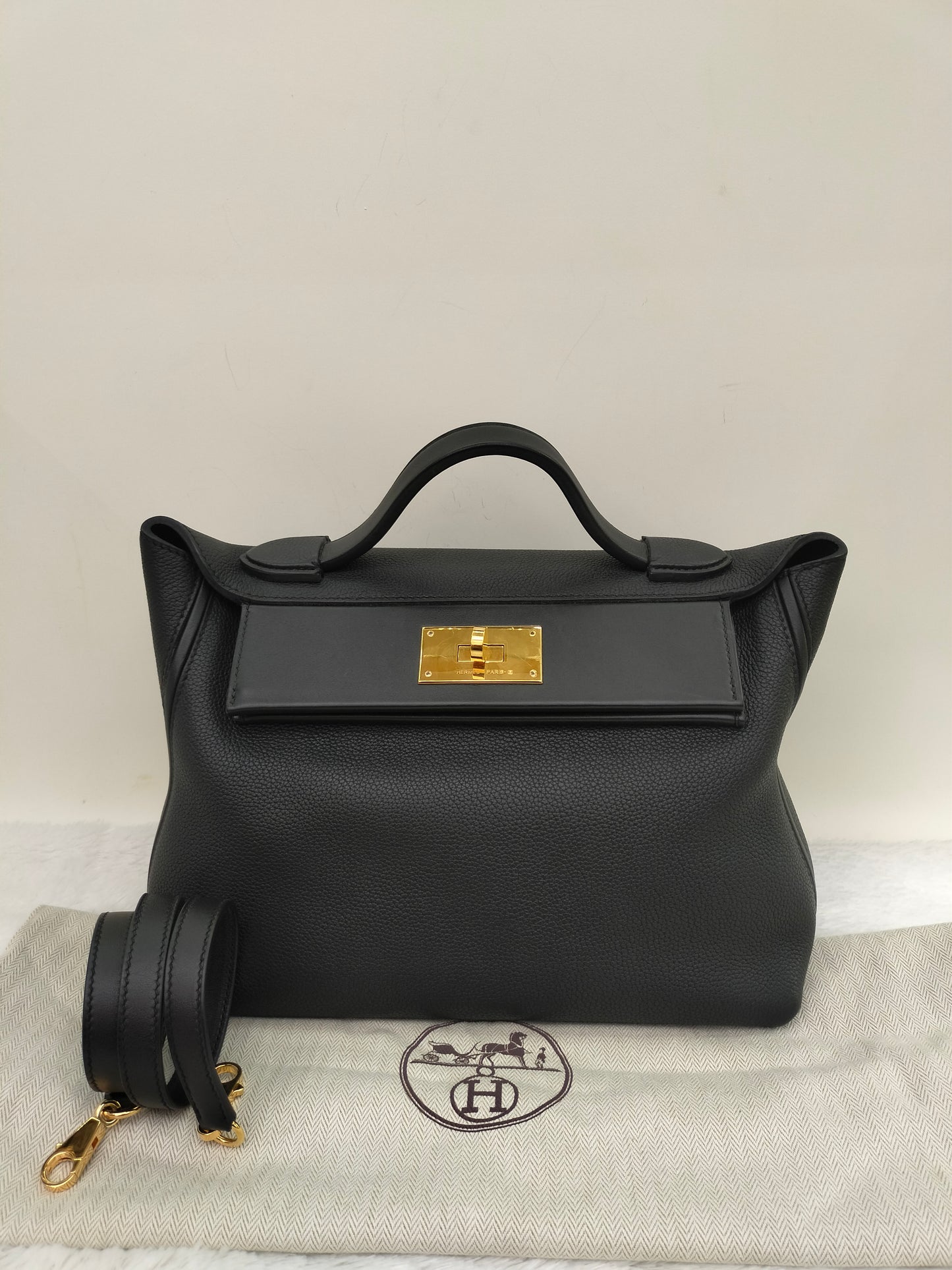 Hermes 2424 29cm Togo Black GHW #C