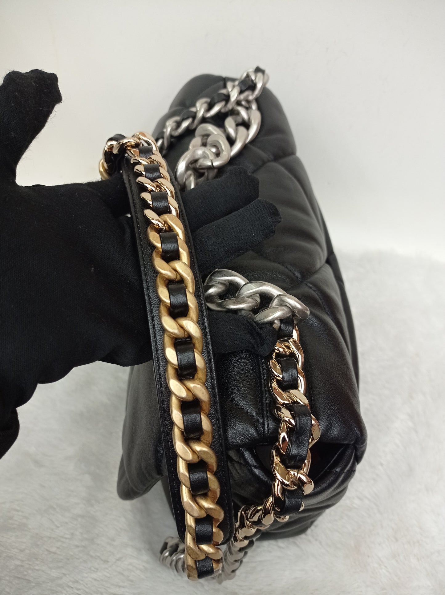 *Neverbeen Used* Chanel C19 Large Black (CHIP)