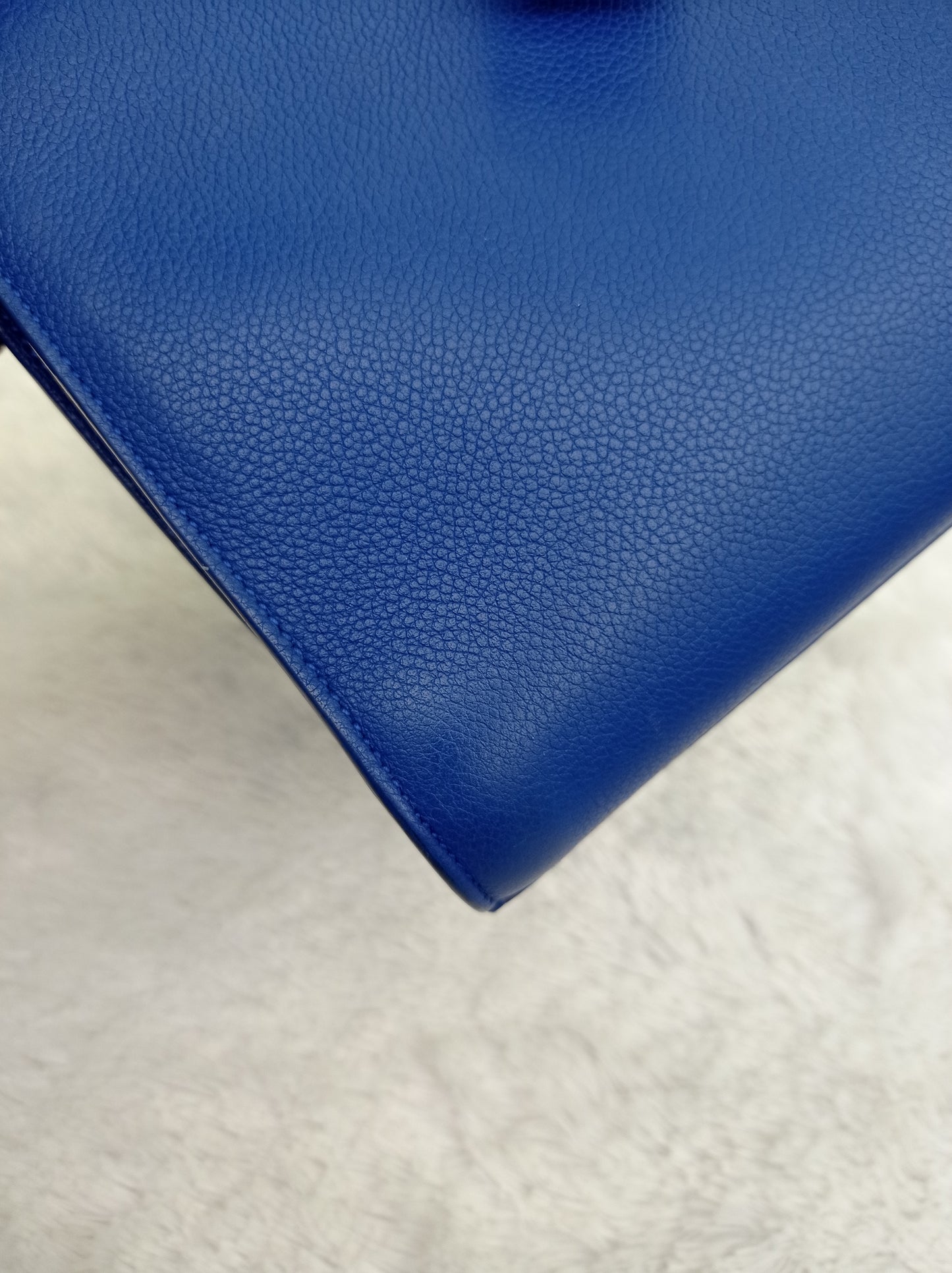 YsL SDJ Mini Grained Blue SHW 2015
Size 26 x 21 x 12cm