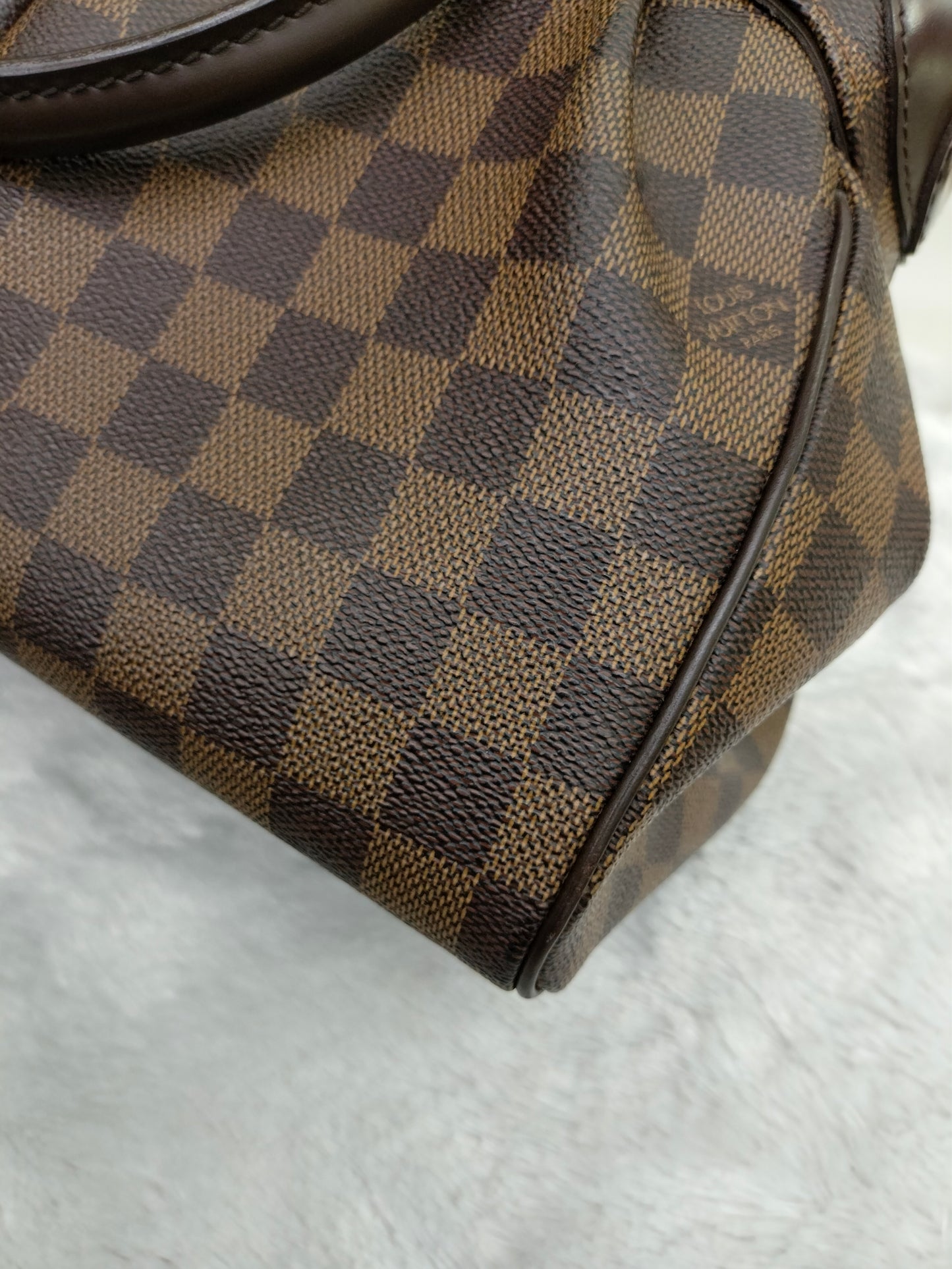 LV Trevi PM Damier 2009