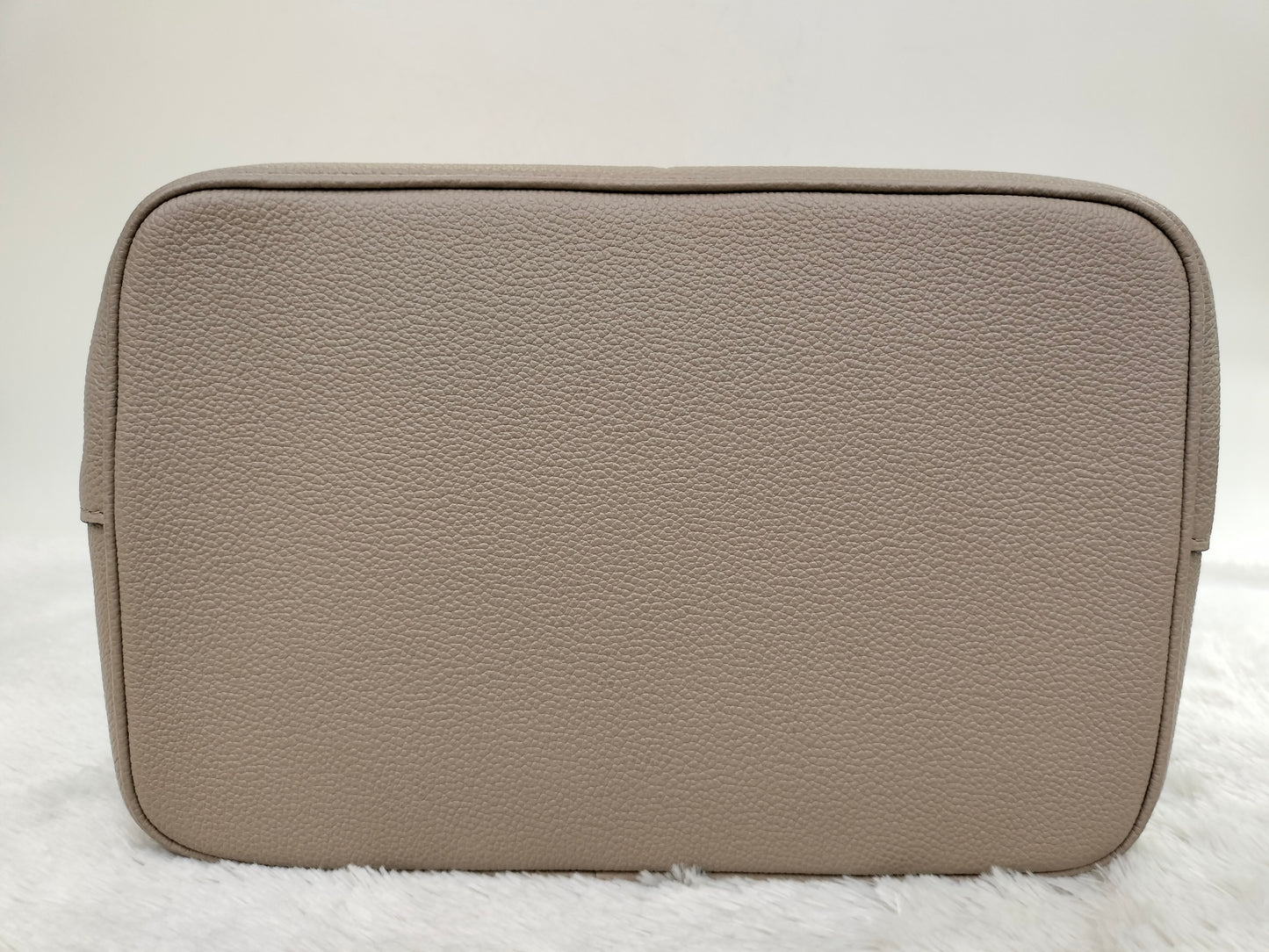 LV Neo Noe MM Monogram Tourterelle Creme 2021