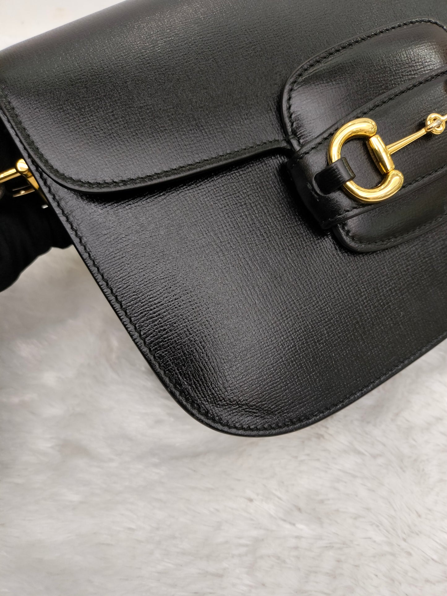 Gucci Horsebit Medium Black GHW
