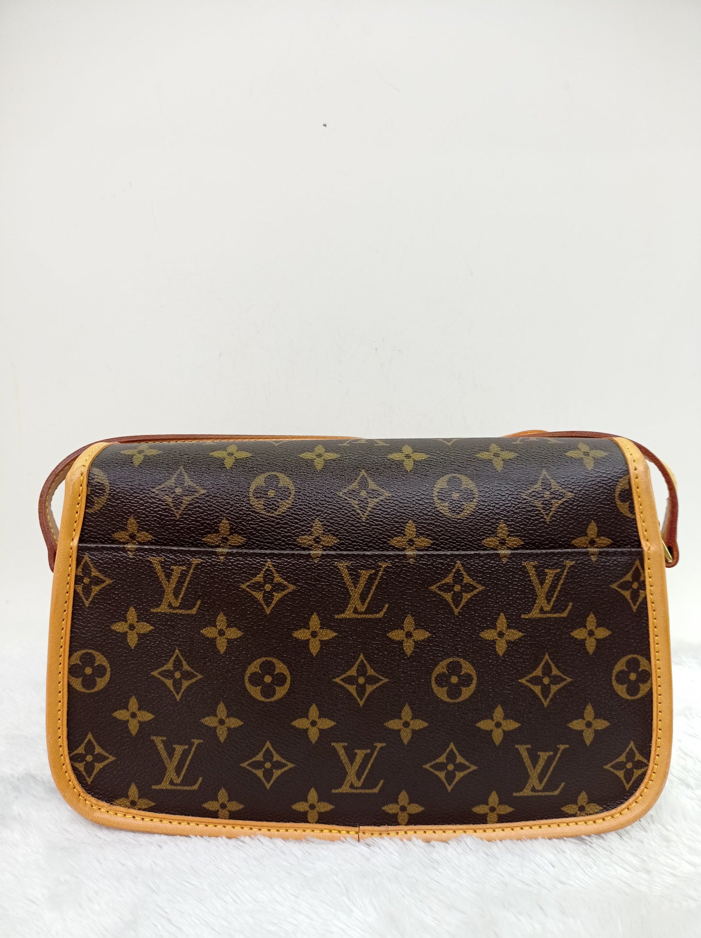 LV Sologne Shoulder Monogram