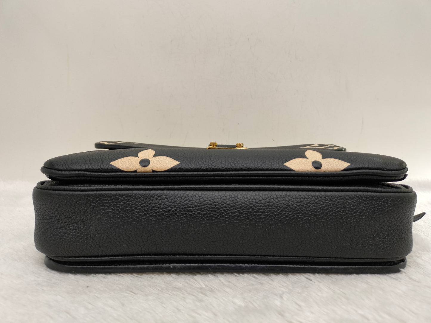 LV Metis Empreinte Noir Creme (CHIP)